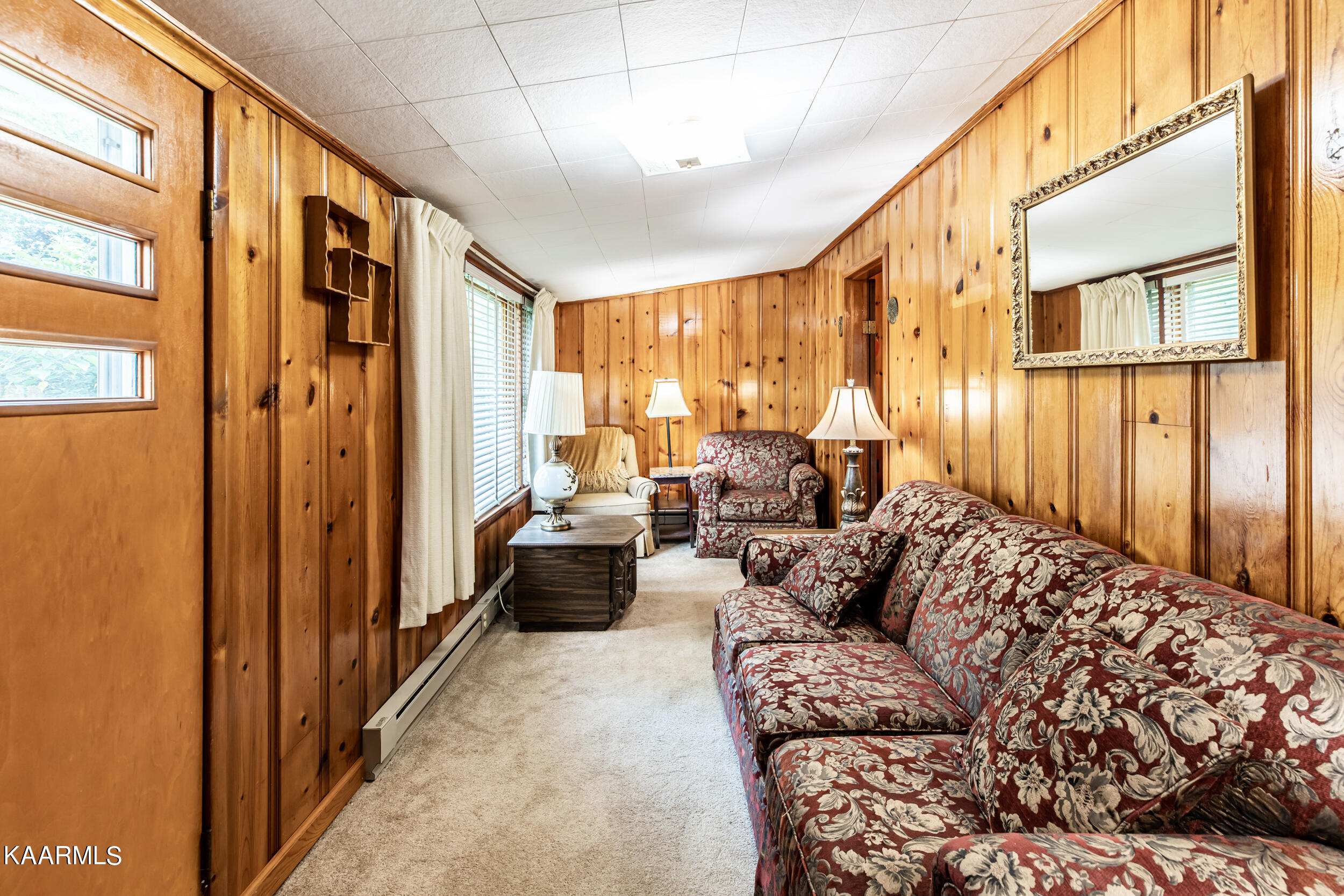 116 Sealanders Lane, LaFollette