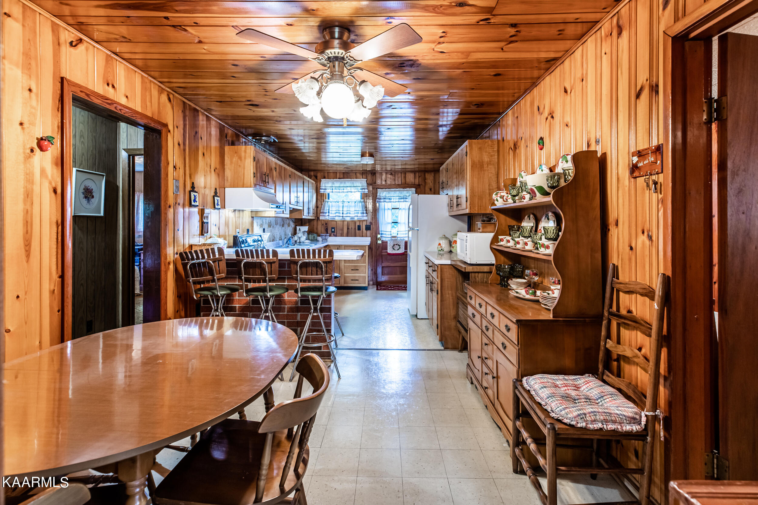 116 Sealanders Lane, LaFollette