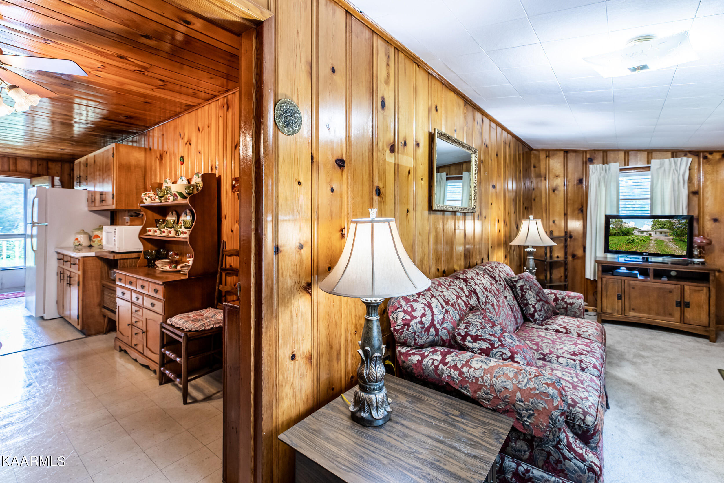 116 Sealanders Lane, LaFollette