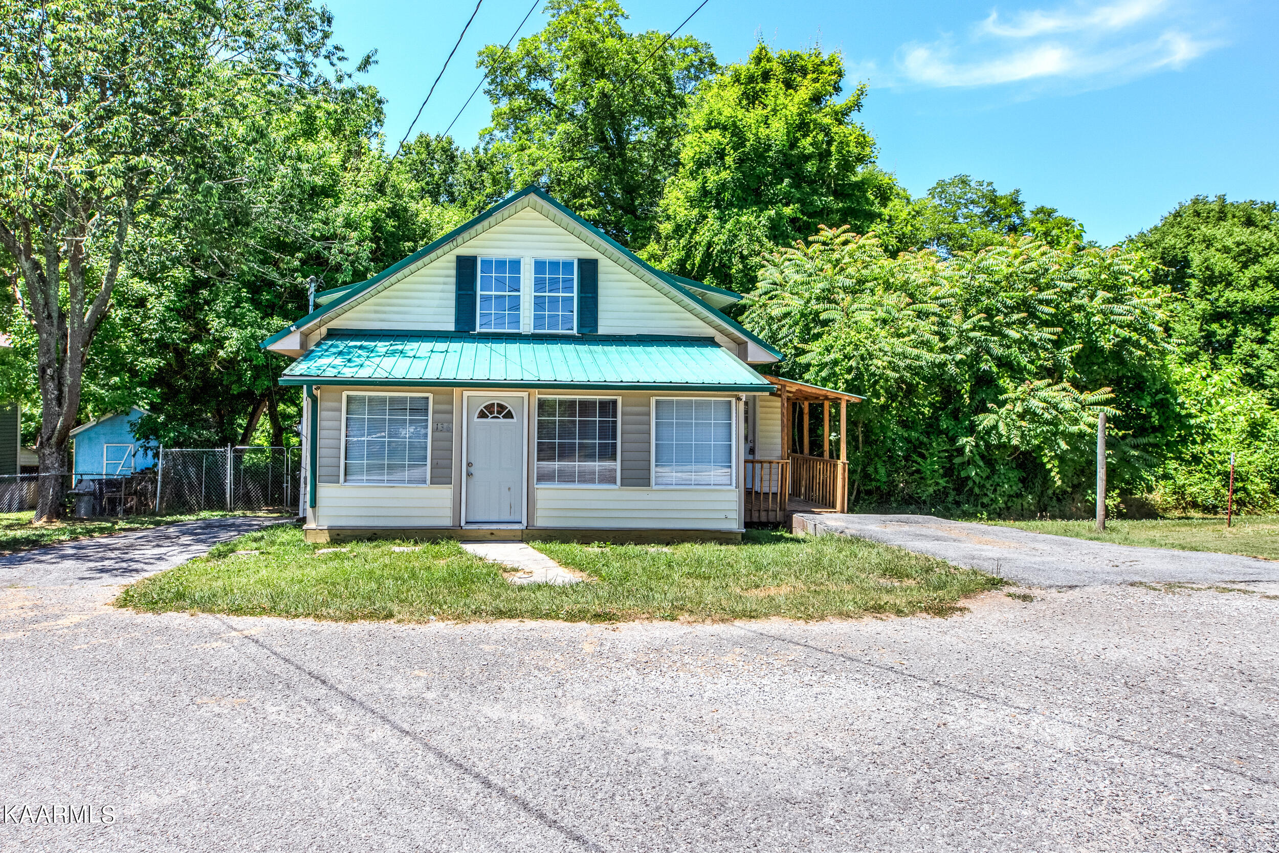 136 Bently Lane, LaFollette