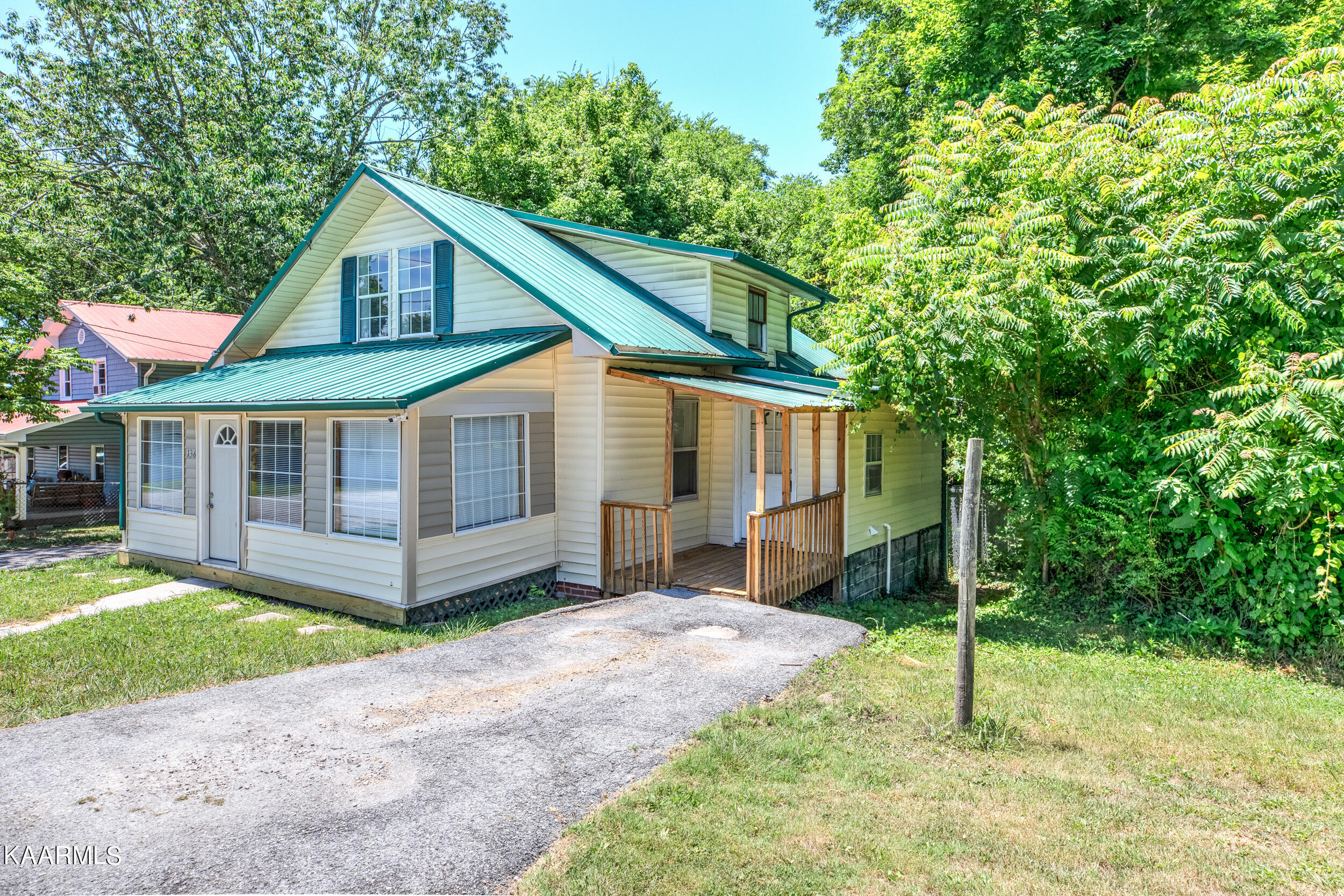 136 Bently Lane, LaFollette