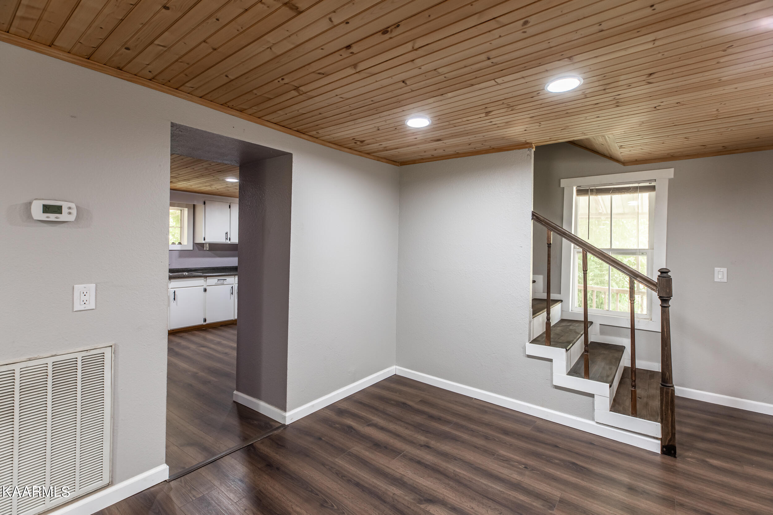 136 Bently Lane, LaFollette