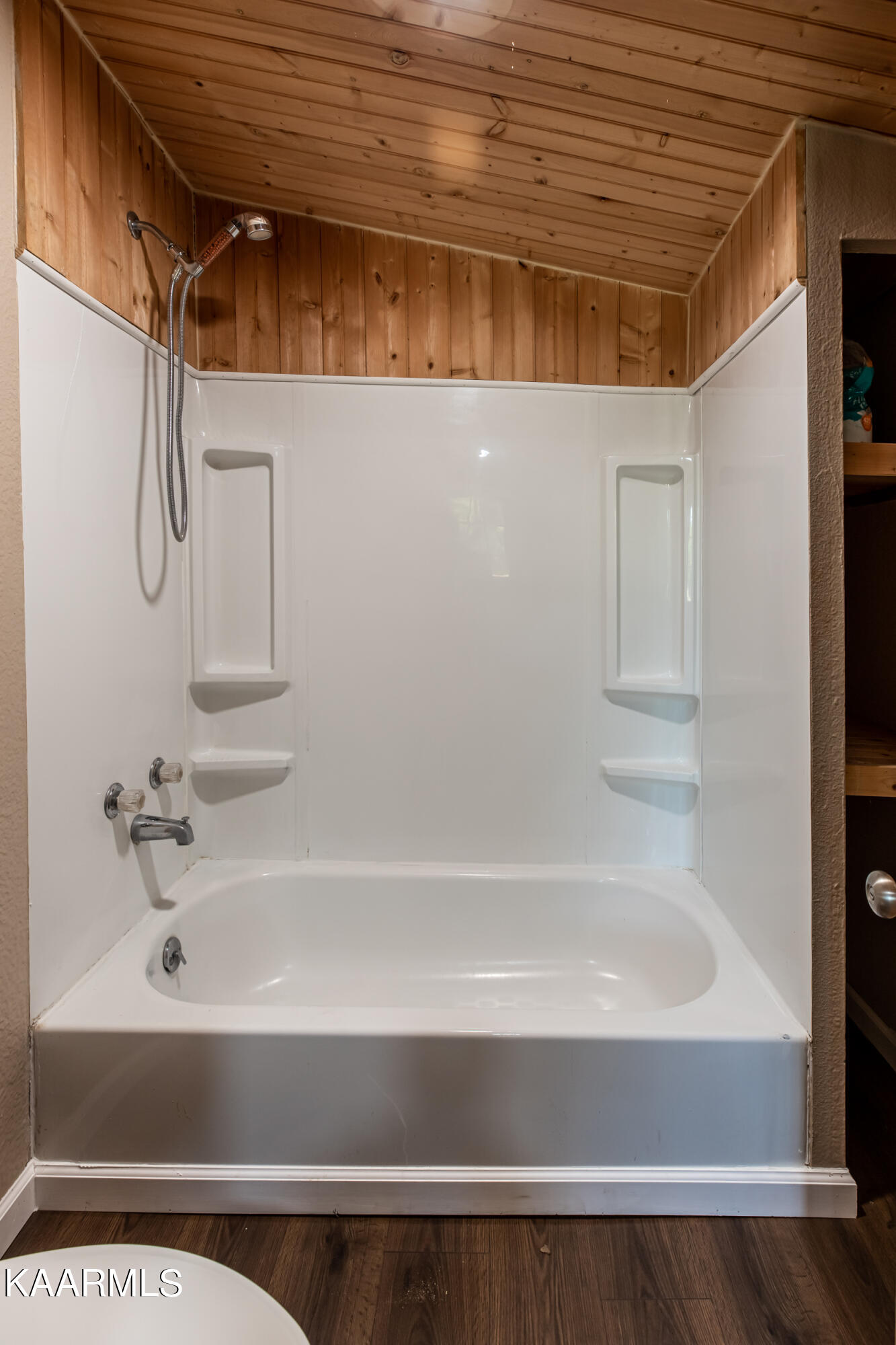 136 Bently Lane, LaFollette