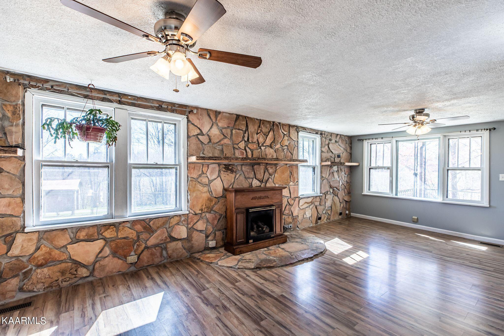 249 Childs Lane, LaFollette