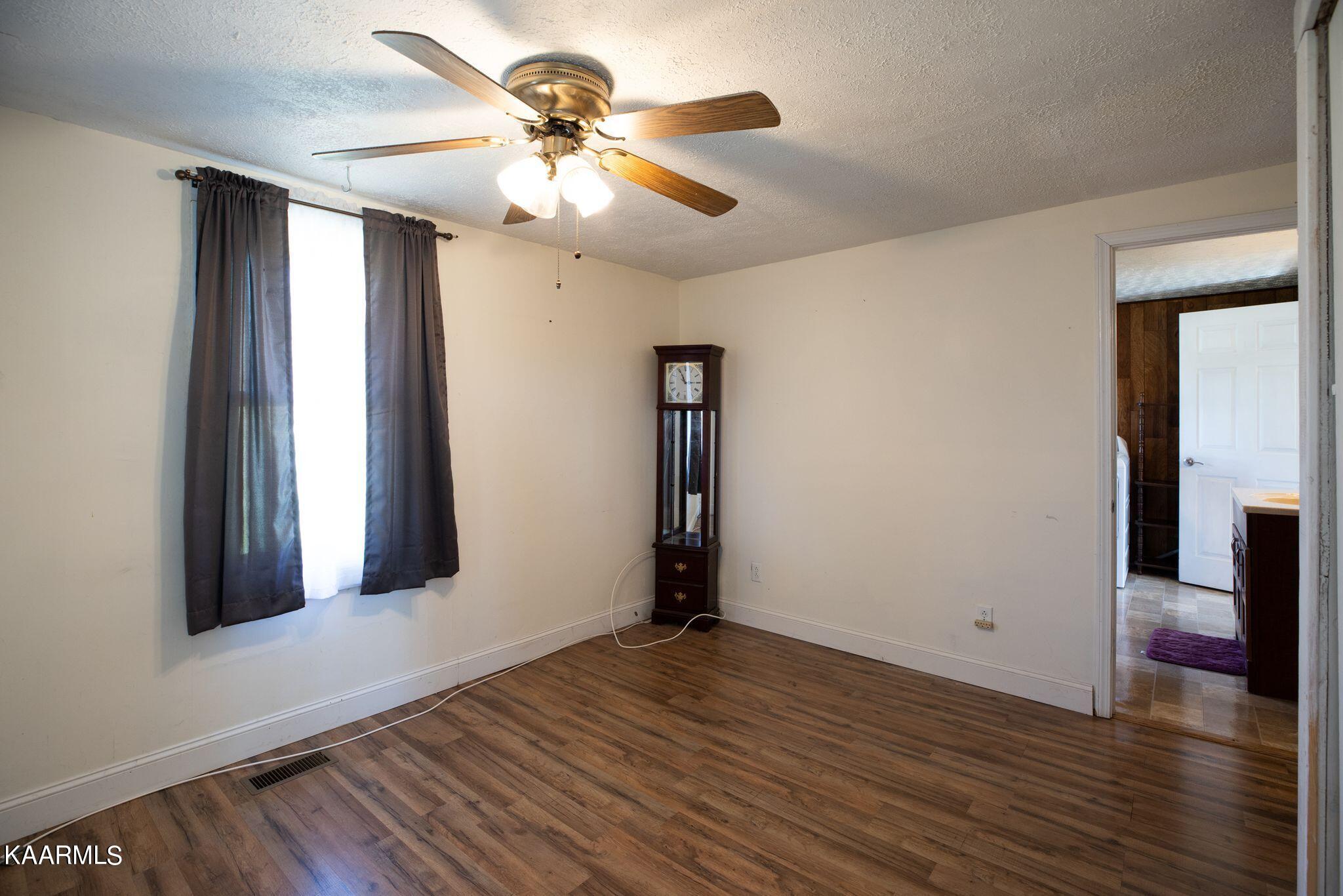 249 Childs Lane, LaFollette