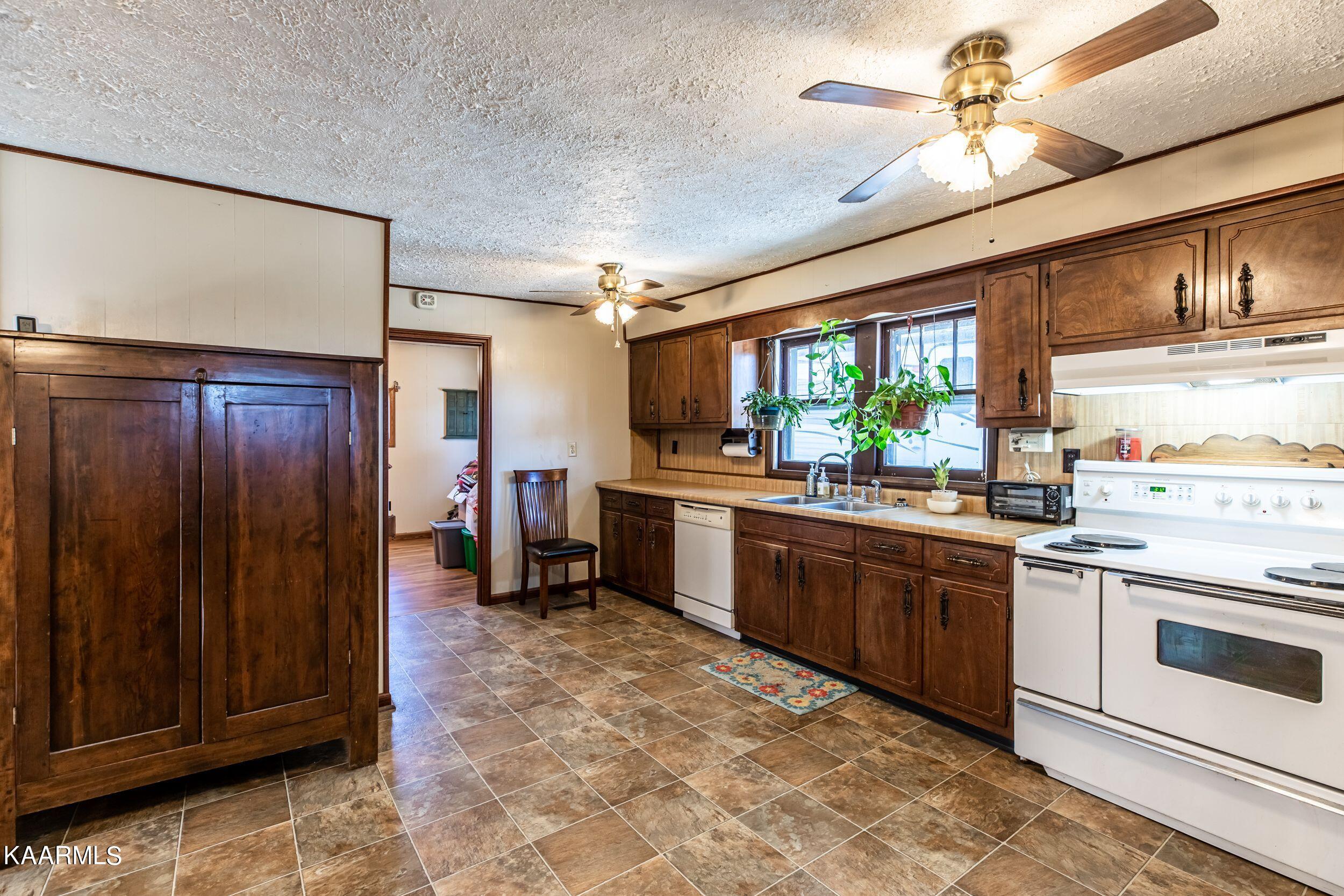 249 Childs Lane, LaFollette