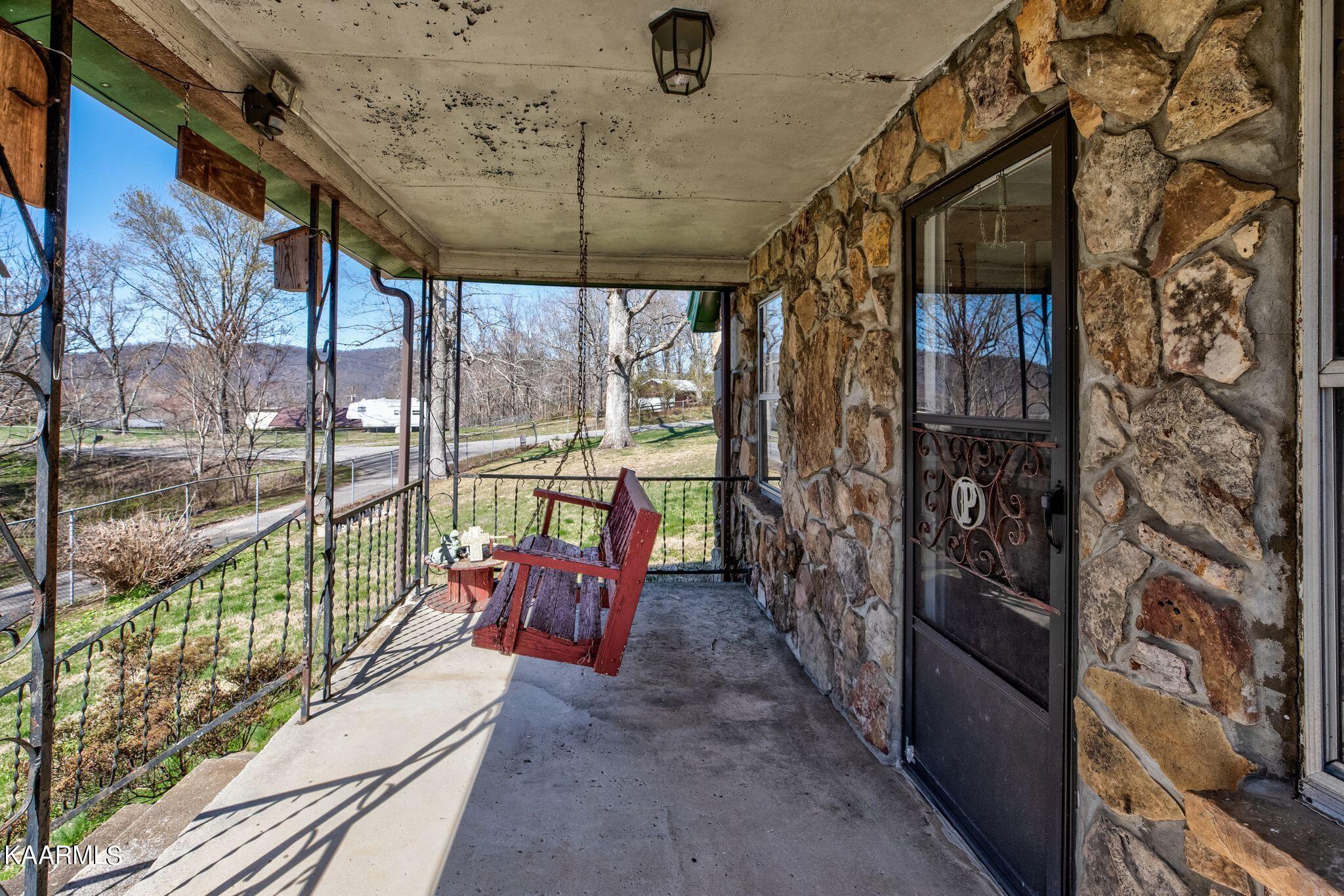 249 Childs Lane, LaFollette