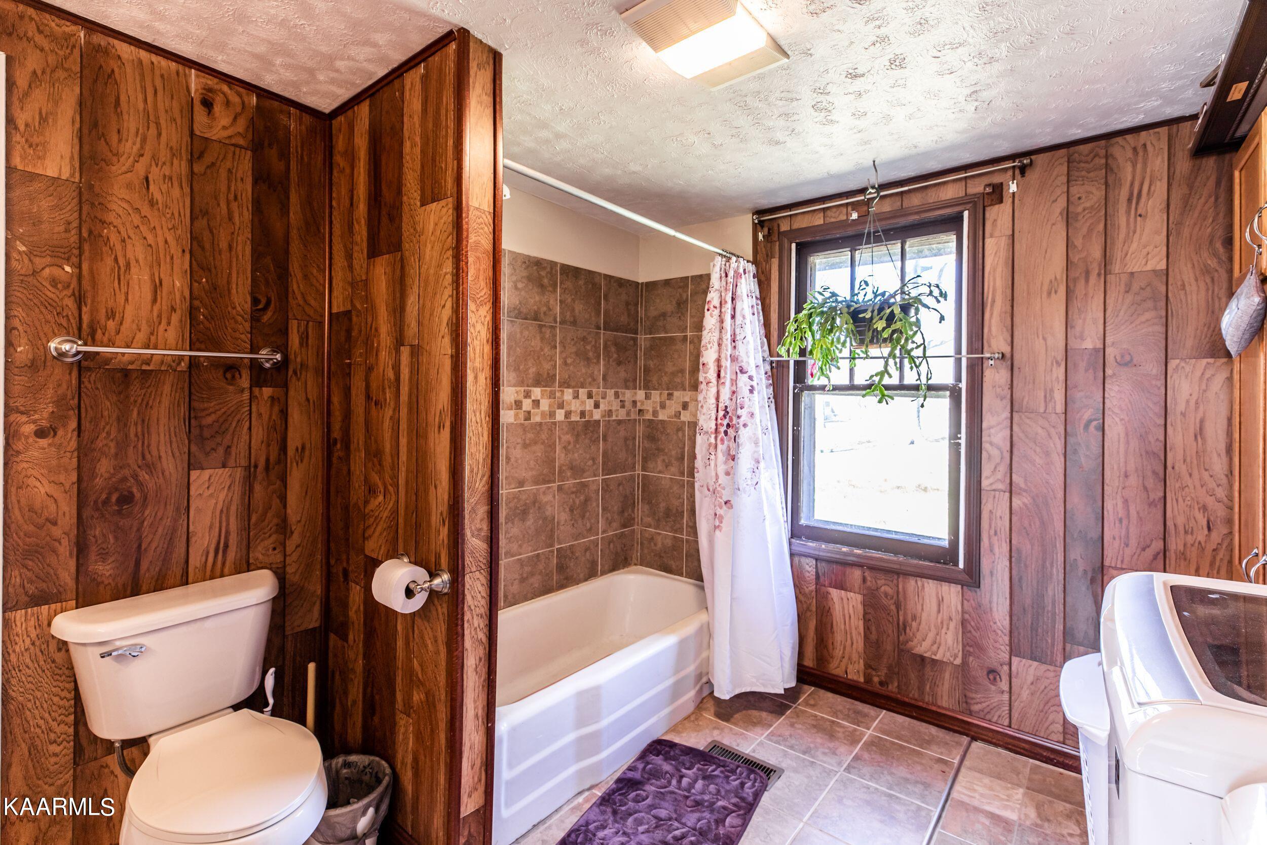 249 Childs Lane, LaFollette