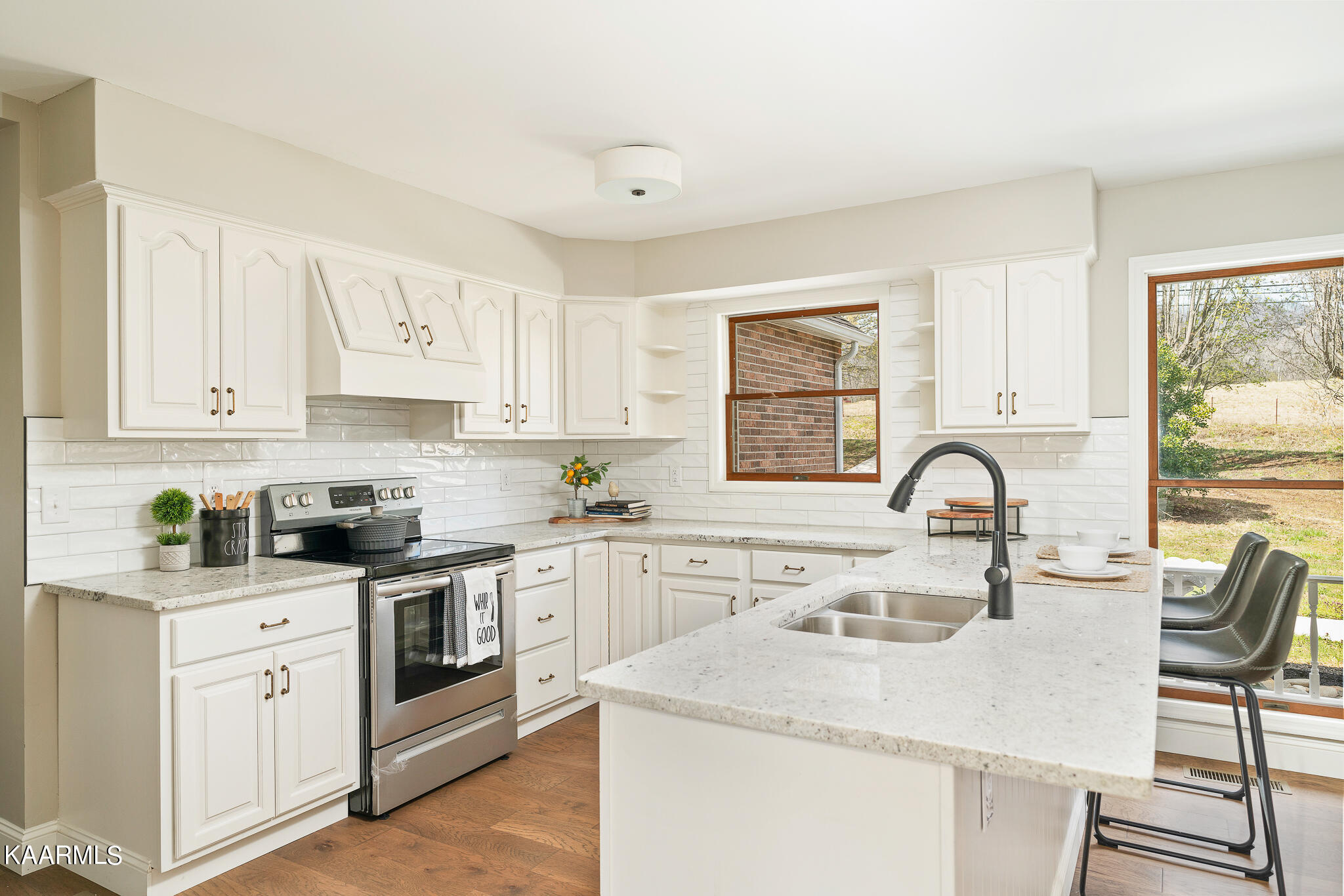 326 Middlesboro Rd, LaFollette