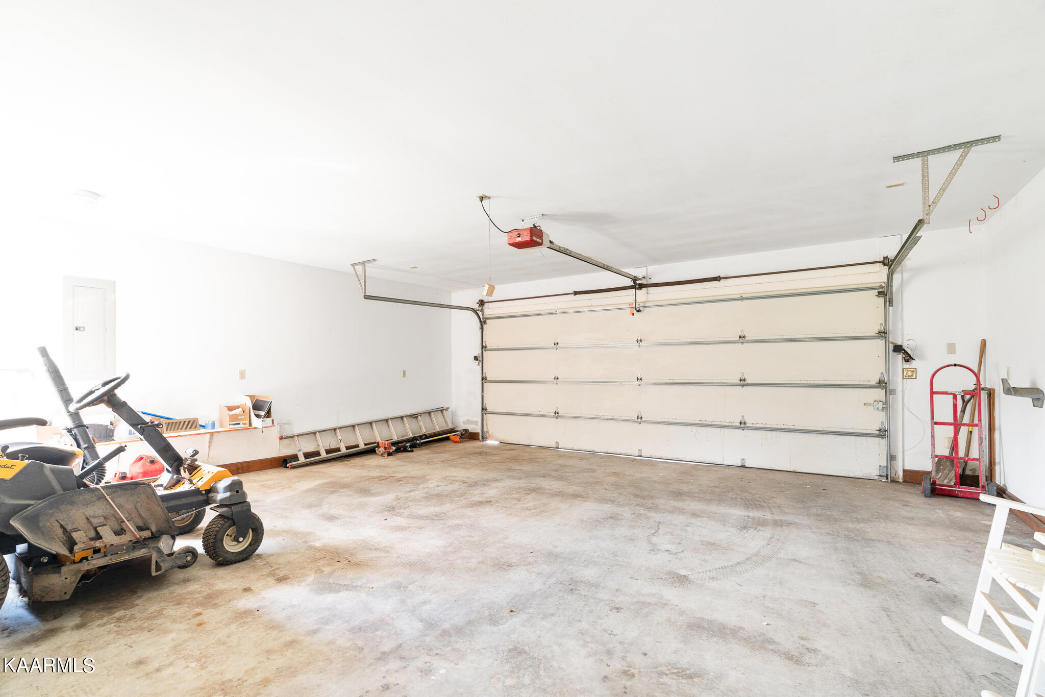 326 Middlesboro Rd, LaFollette