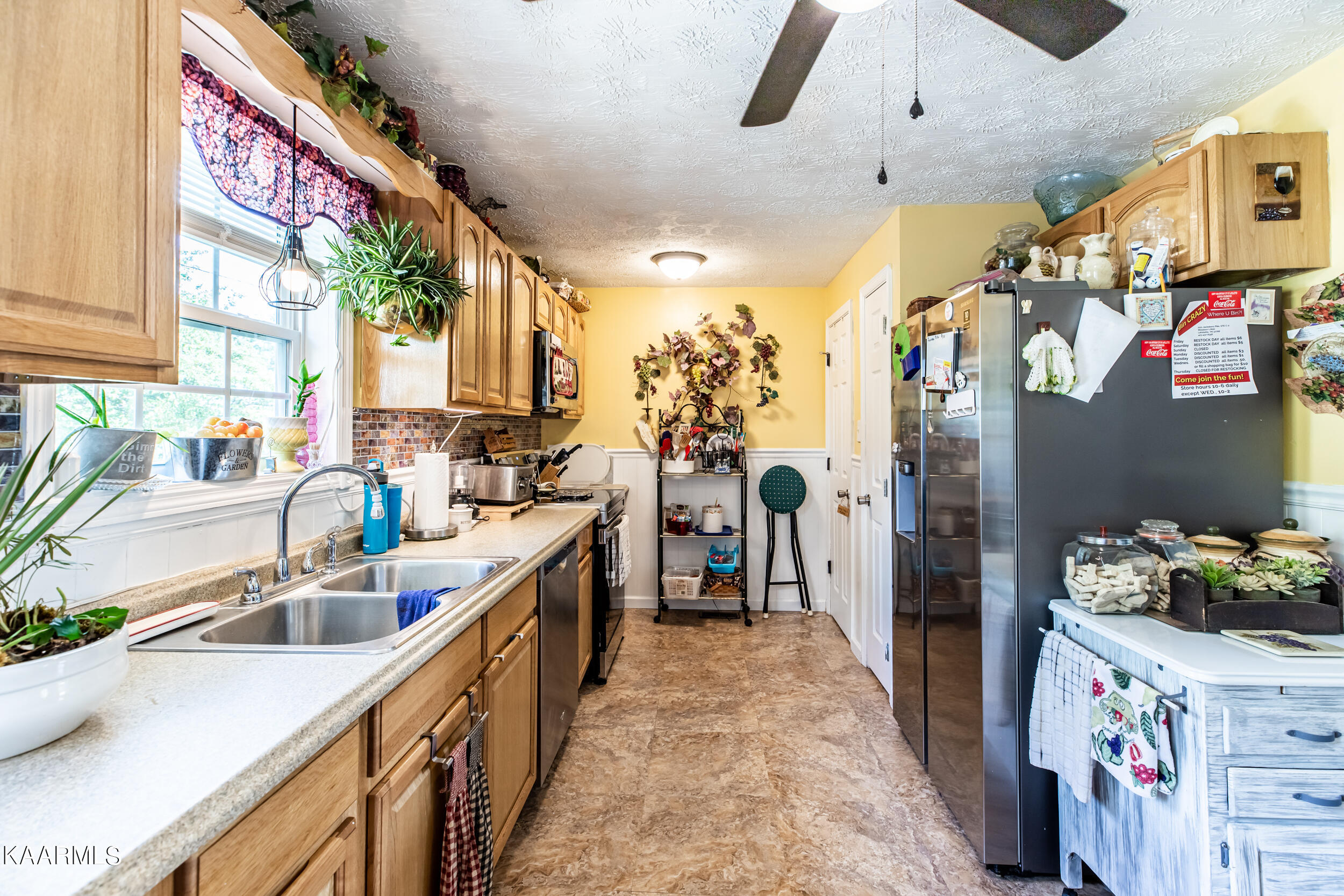 297 Lake Shore Lane, LaFollette