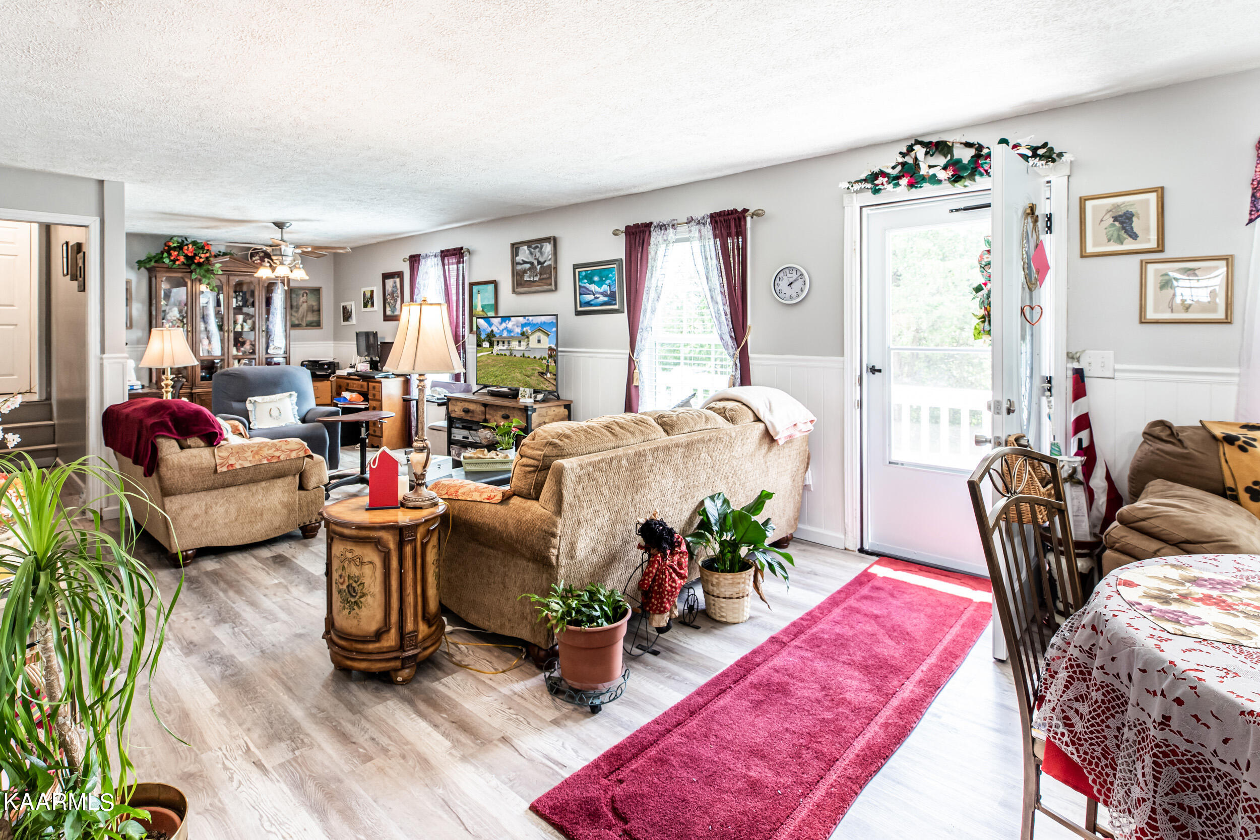 297 Lake Shore Lane, LaFollette