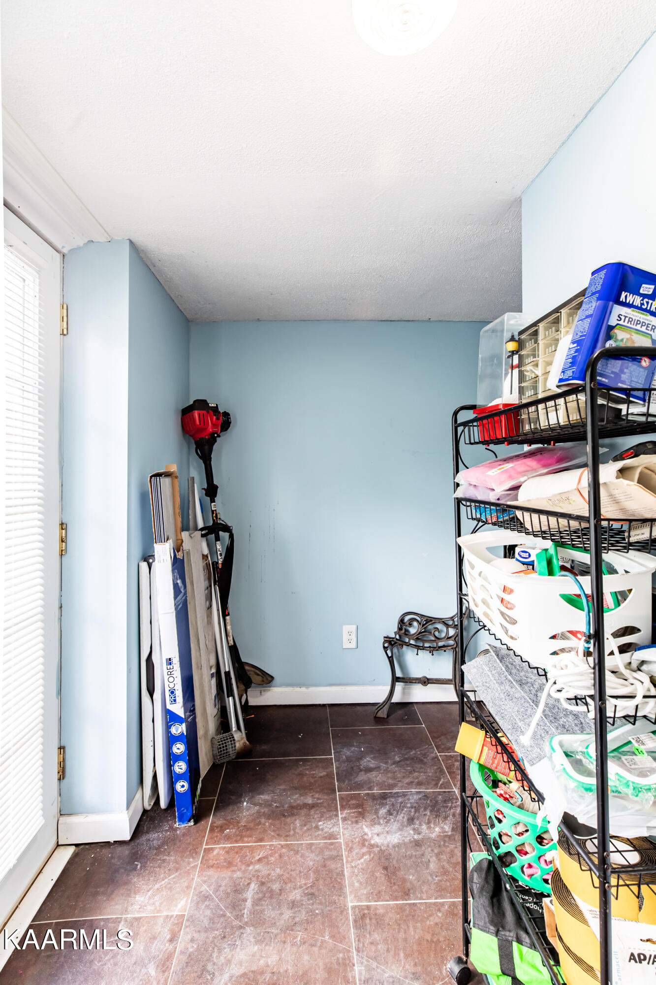 297 Lake Shore Lane, LaFollette