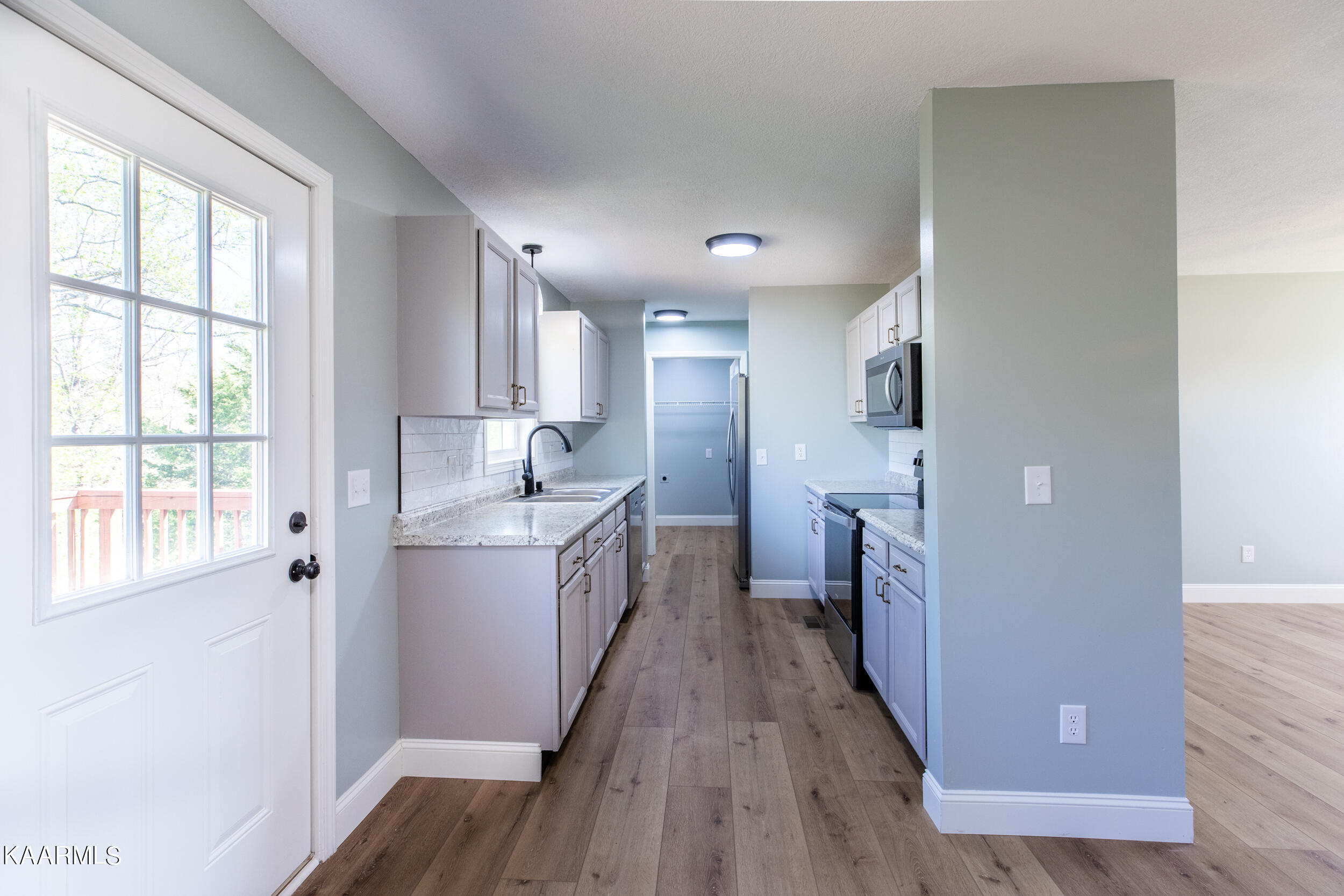 768 Coolidge Rd, LaFollette