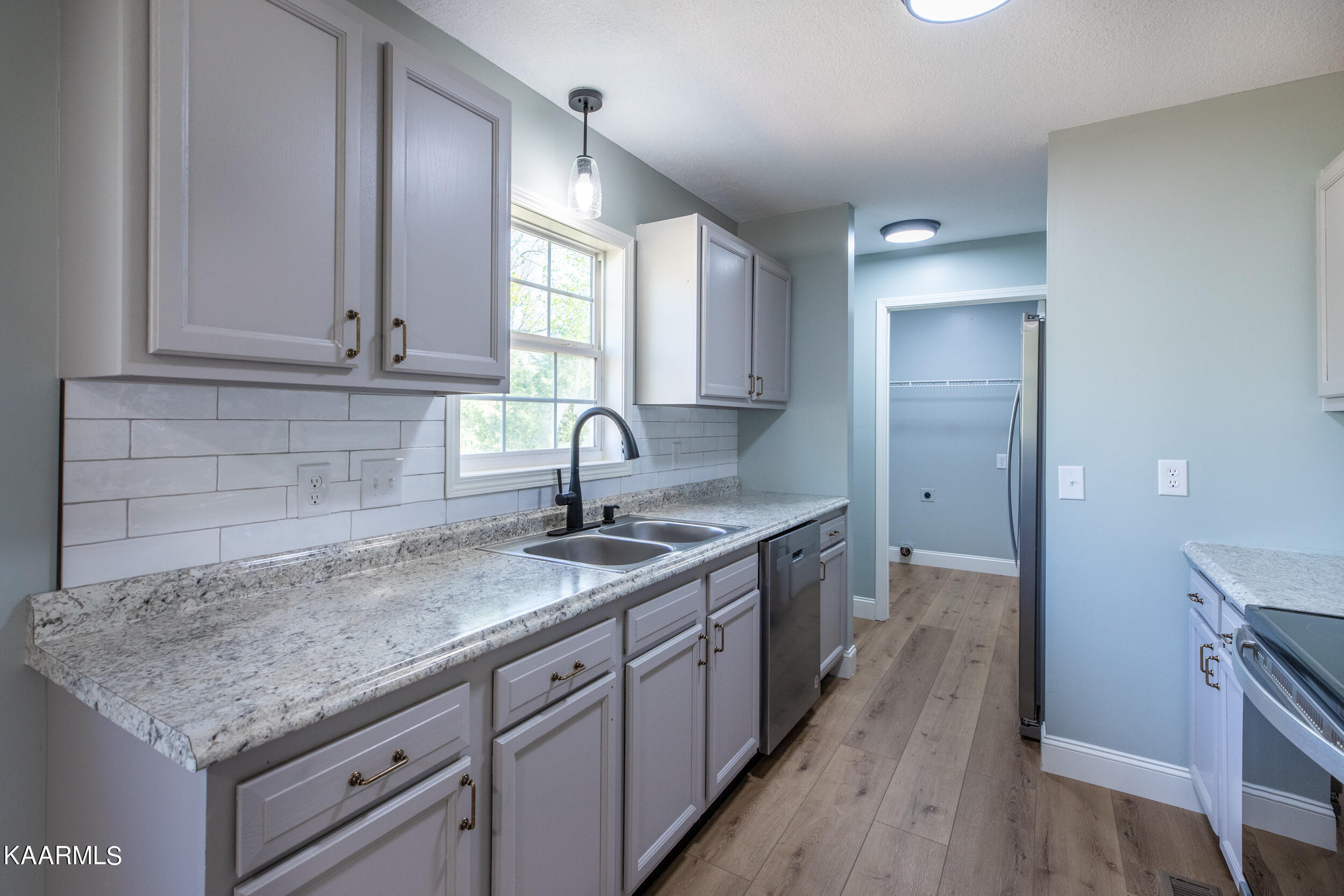 768 Coolidge Rd, LaFollette