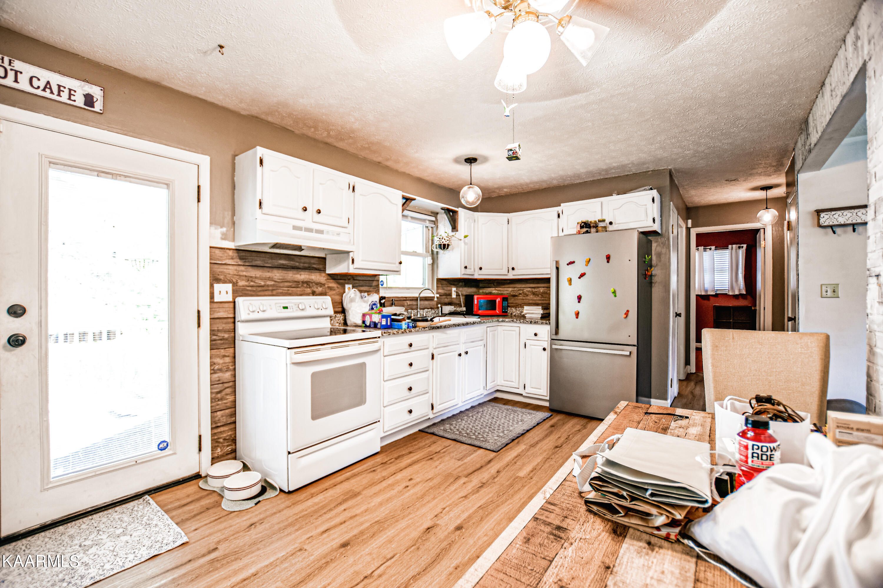 808 S 17th St, LaFollette