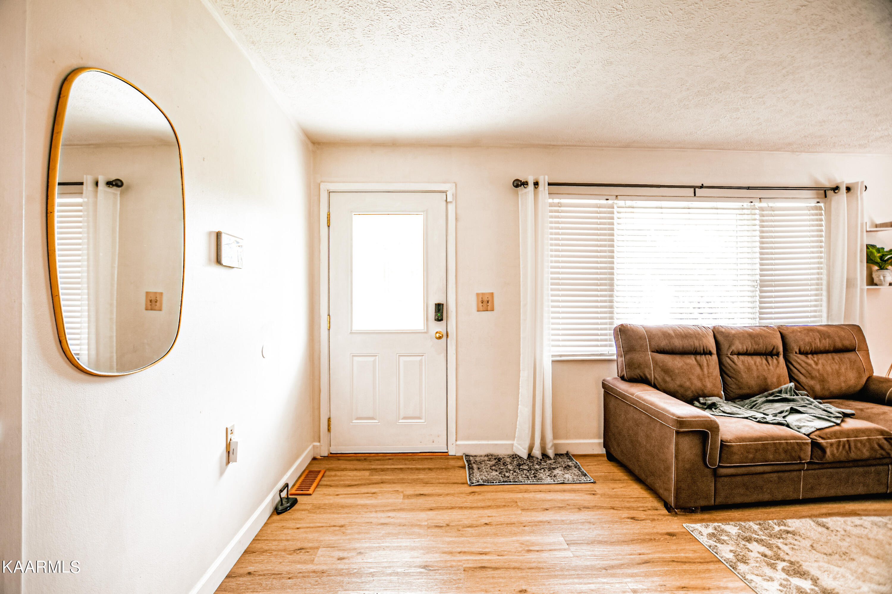 808 S 17th St, LaFollette