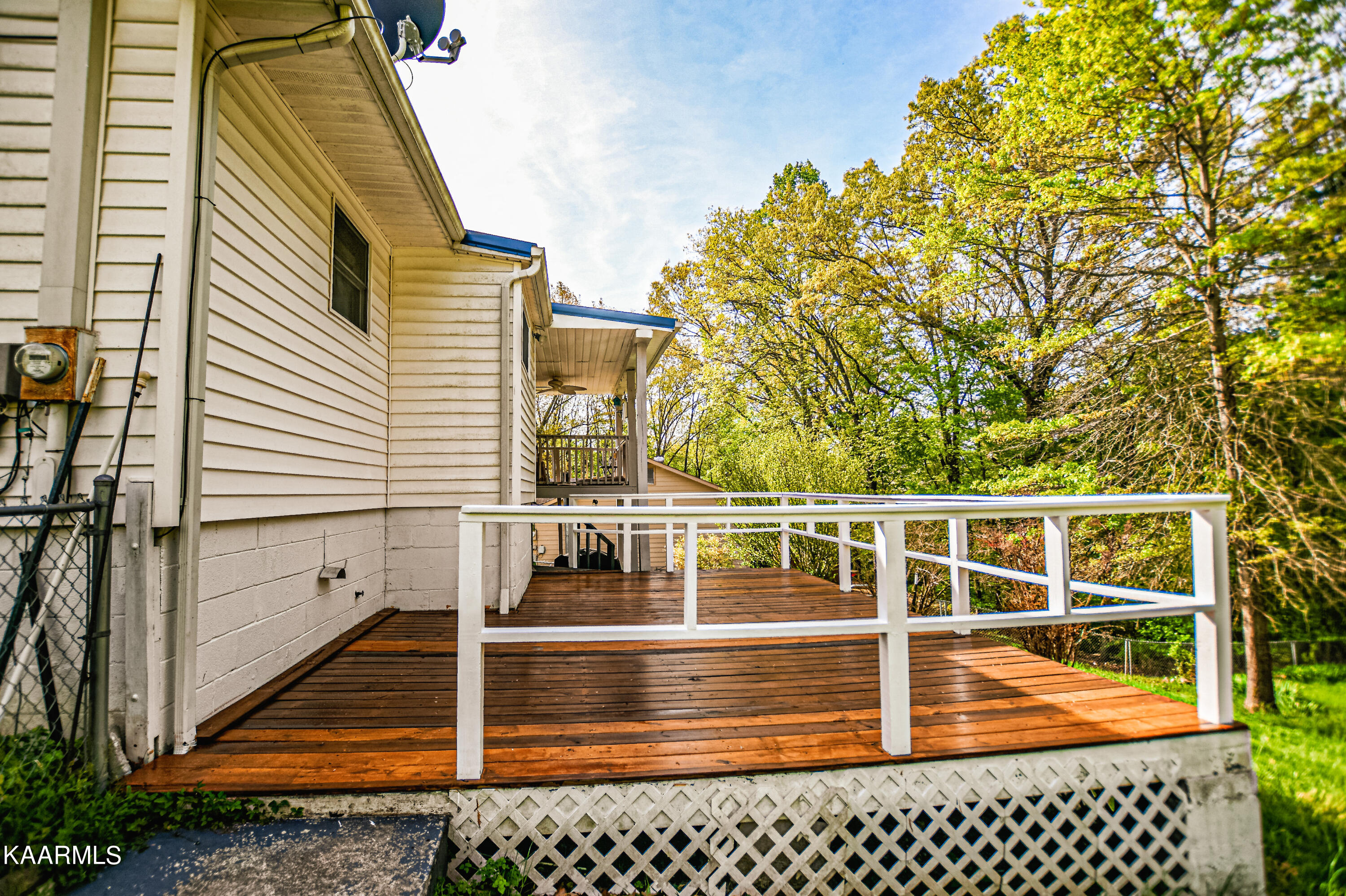 808 S 17th St, LaFollette