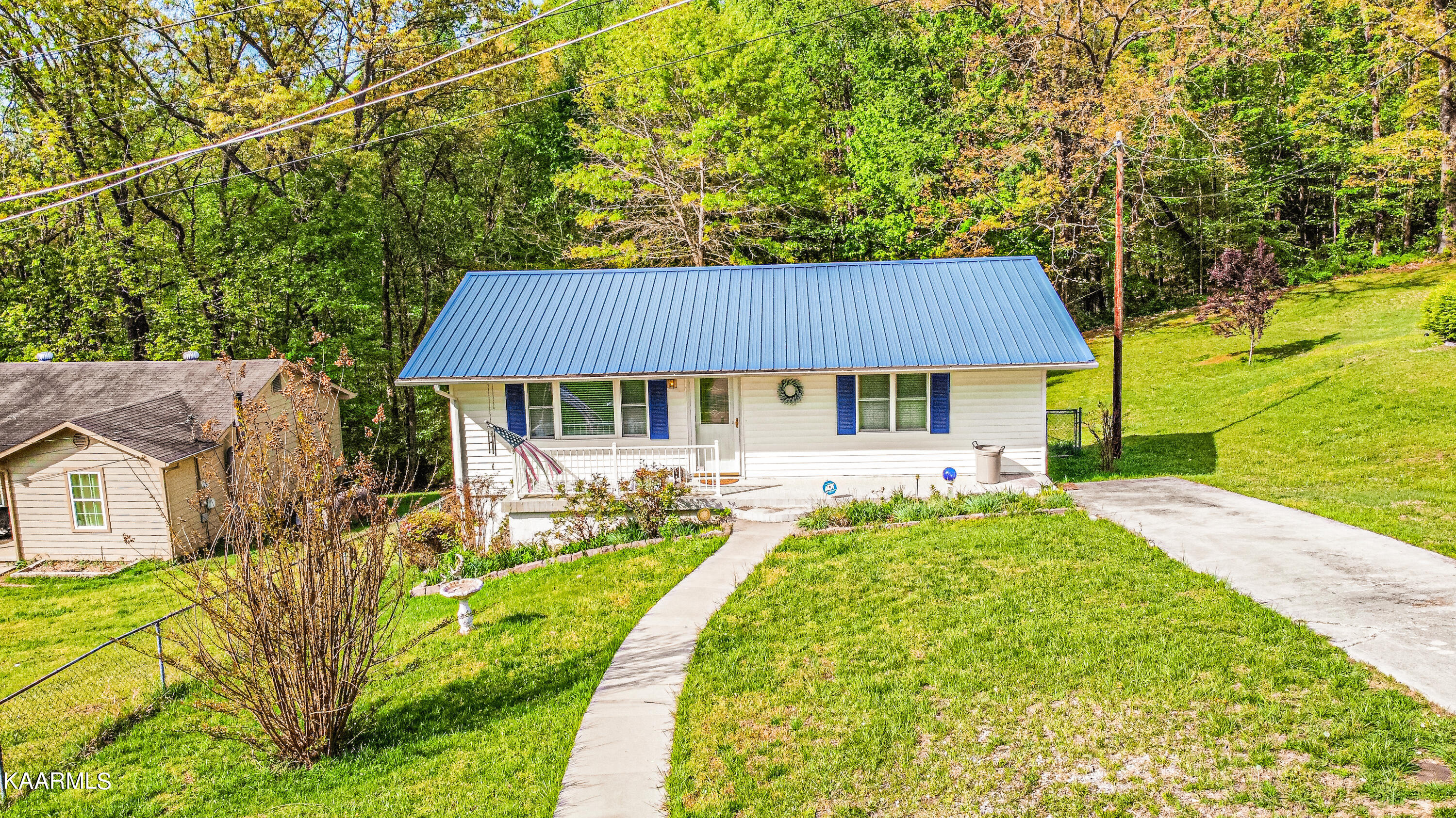 808 S 17th St, LaFollette