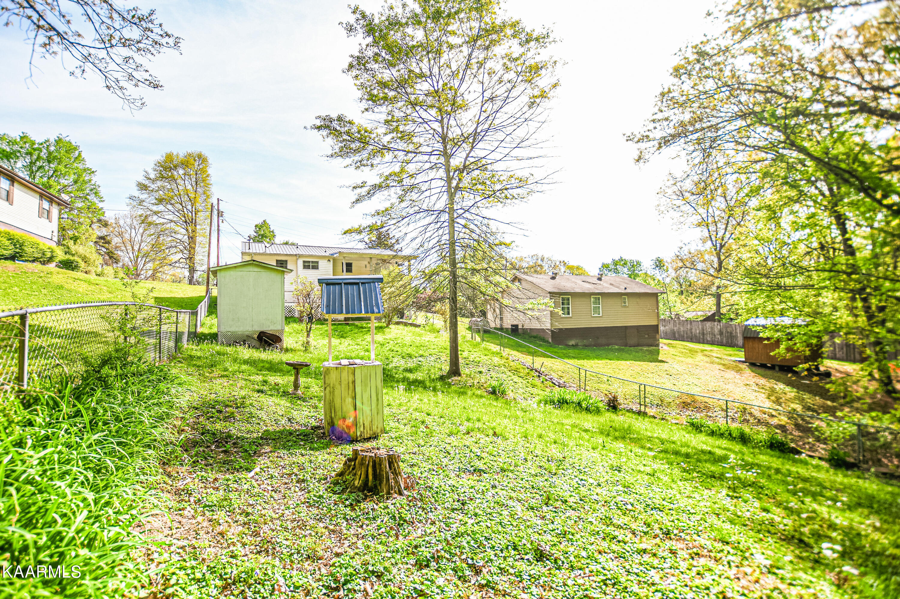 808 S 17th St, LaFollette