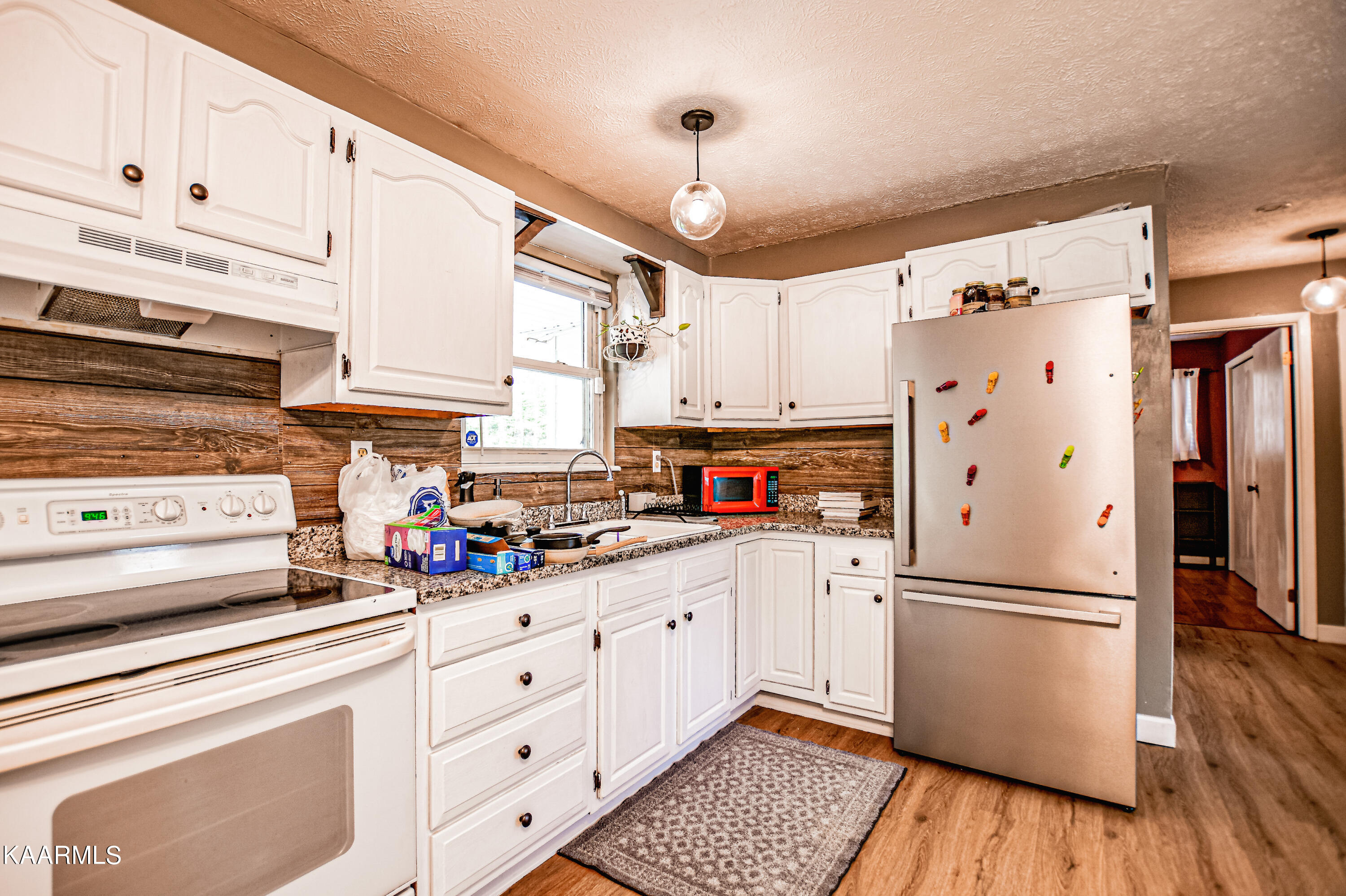 808 S 17th St, LaFollette