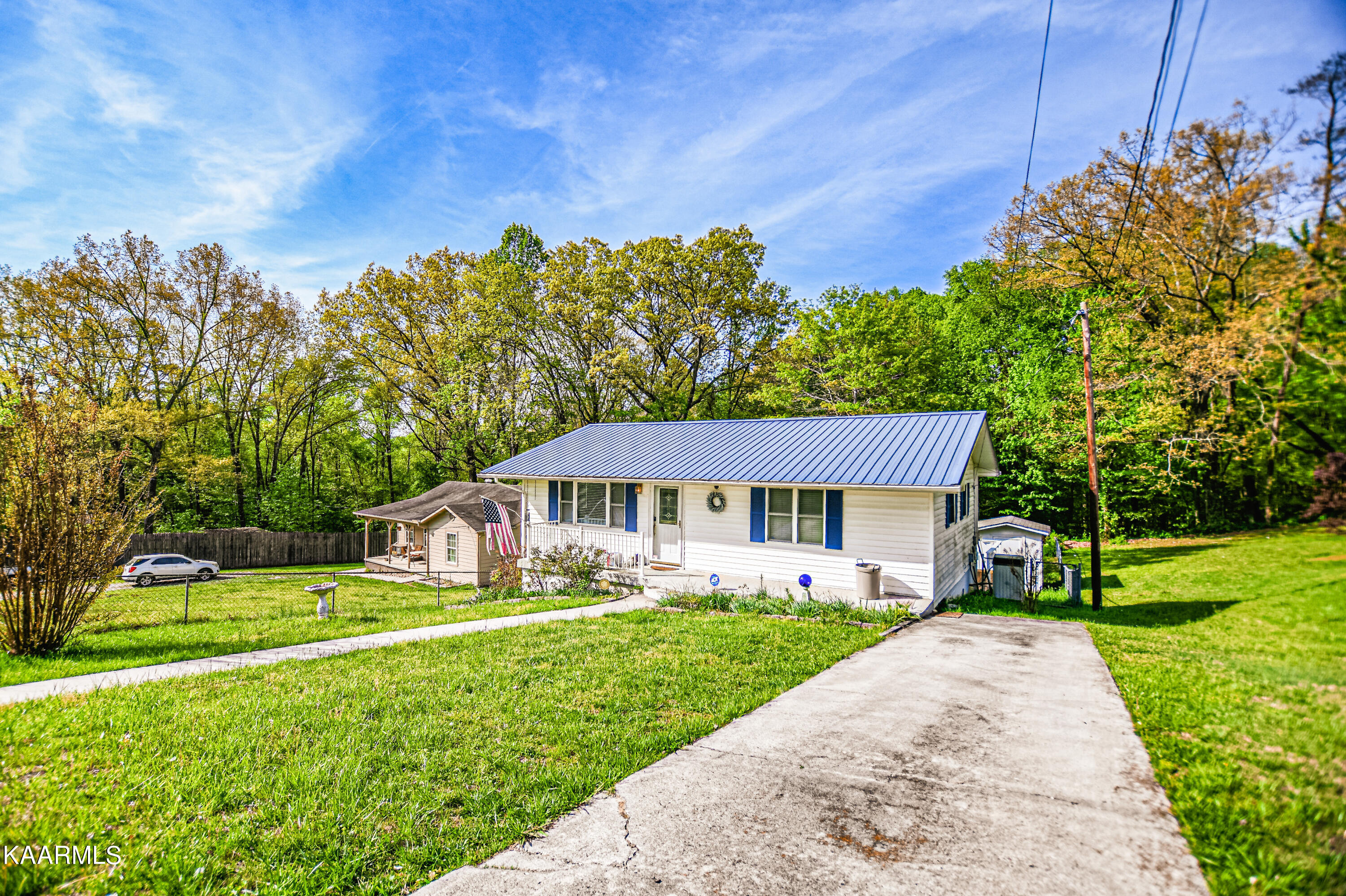 808 S 17th St, LaFollette