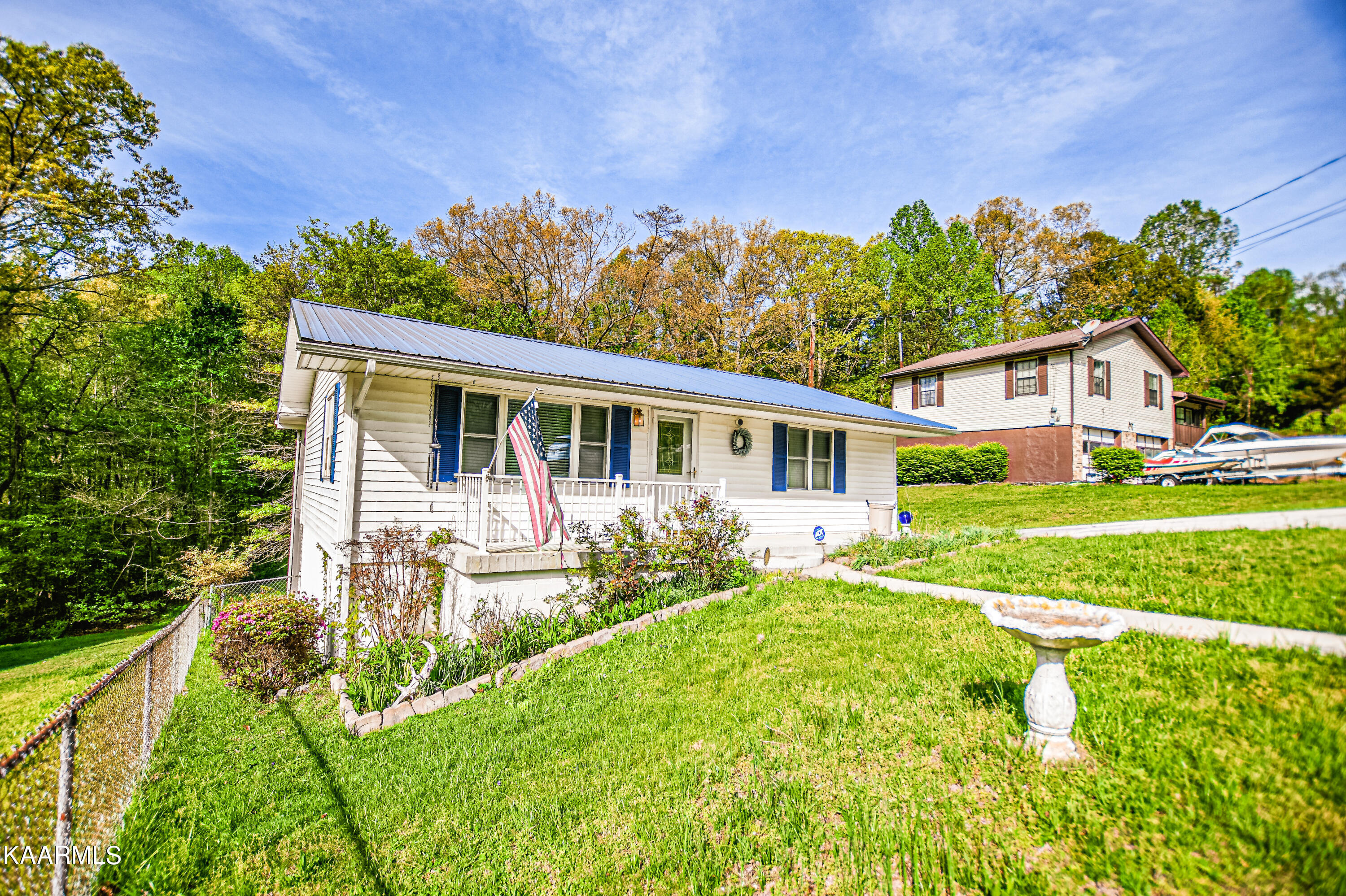 808 S 17th St, LaFollette