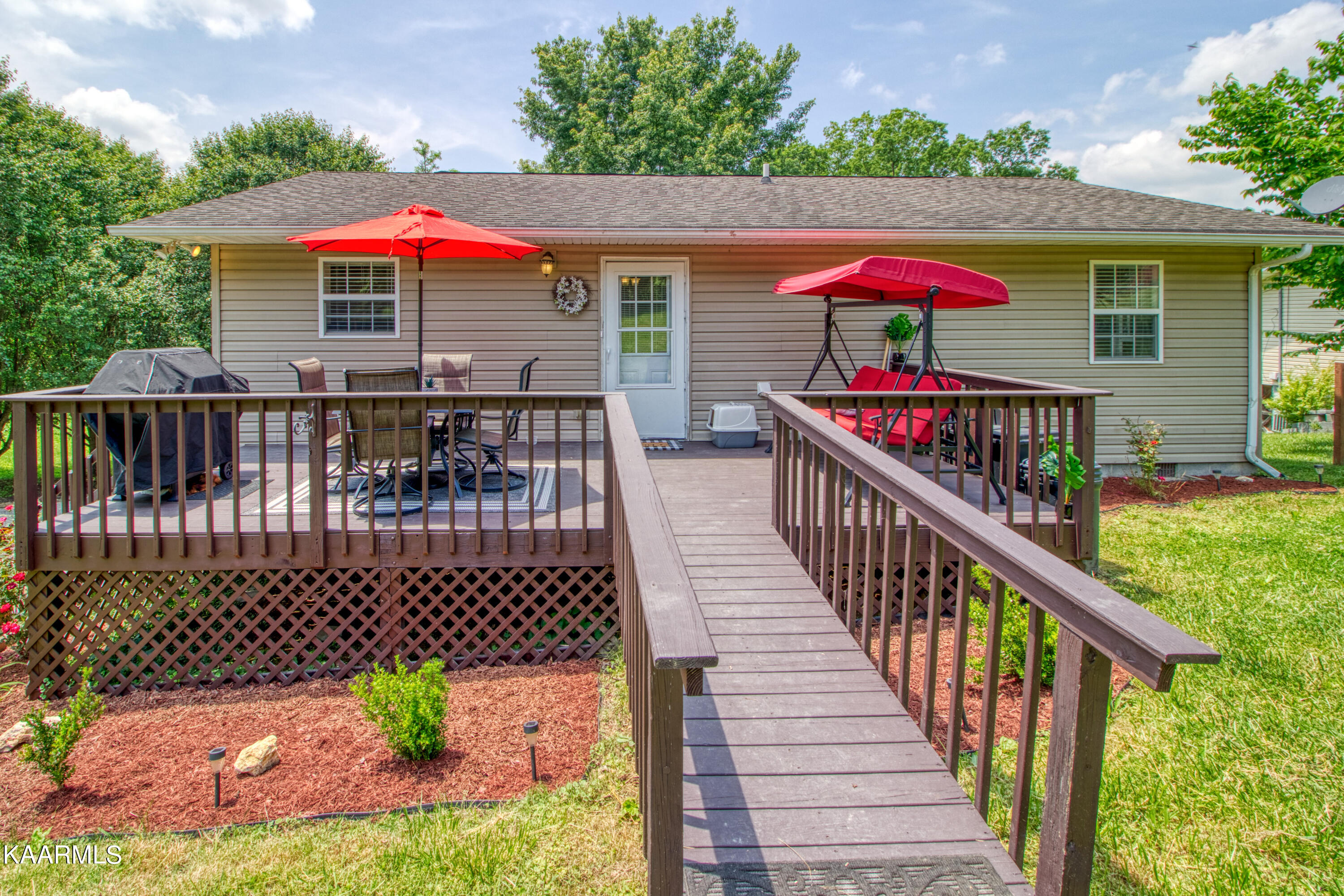 205 Wills Lane, LaFollette