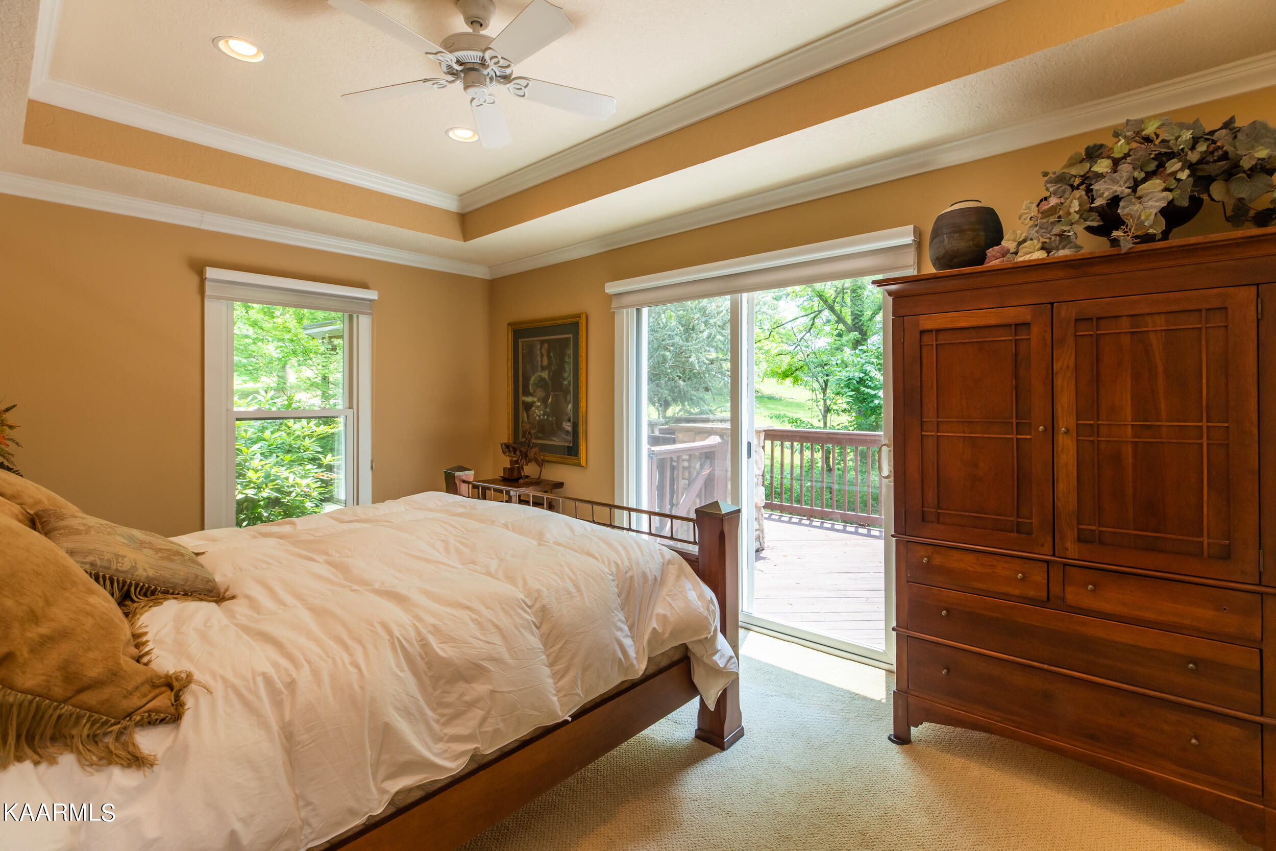 219 King Lane, LaFollette