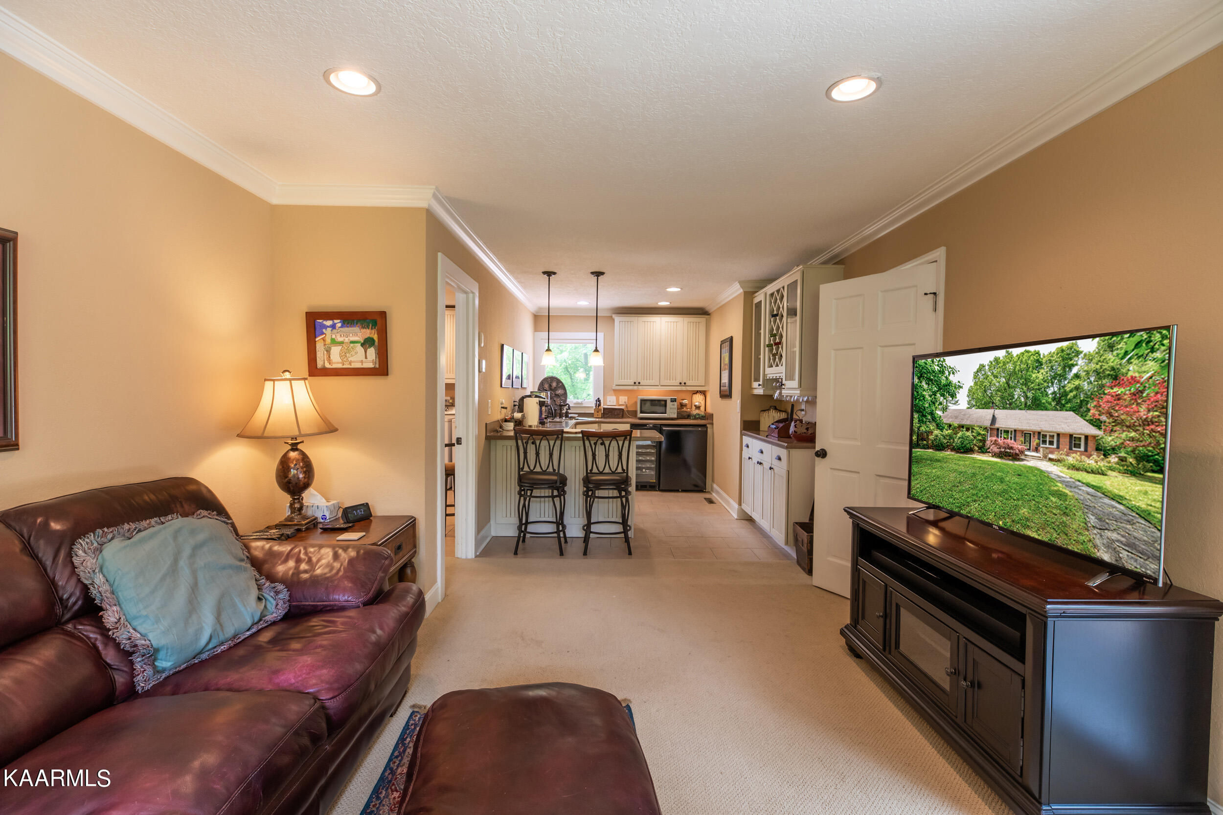 219 King Lane, LaFollette