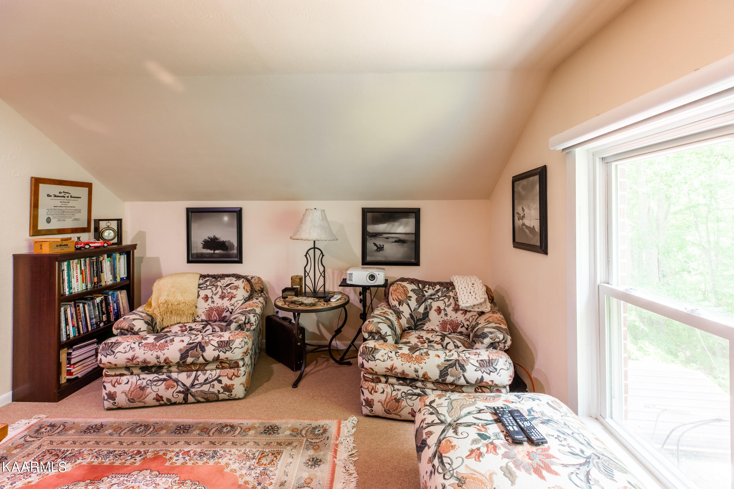 219 King Lane, LaFollette