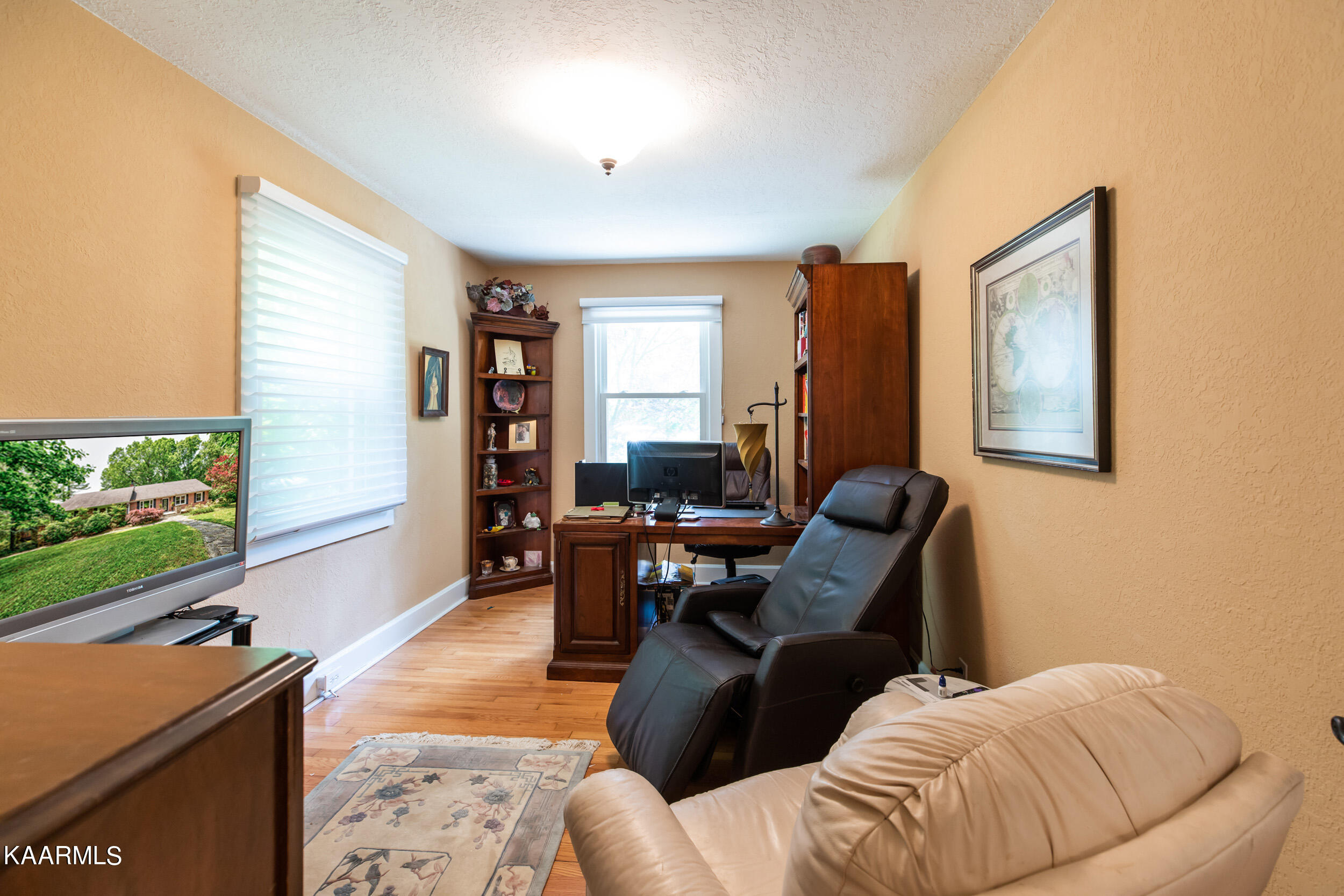 219 King Lane, LaFollette