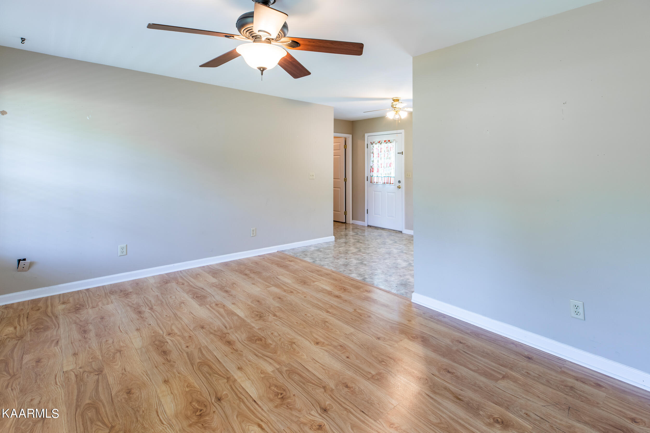 117 Regan Lane, LaFollette