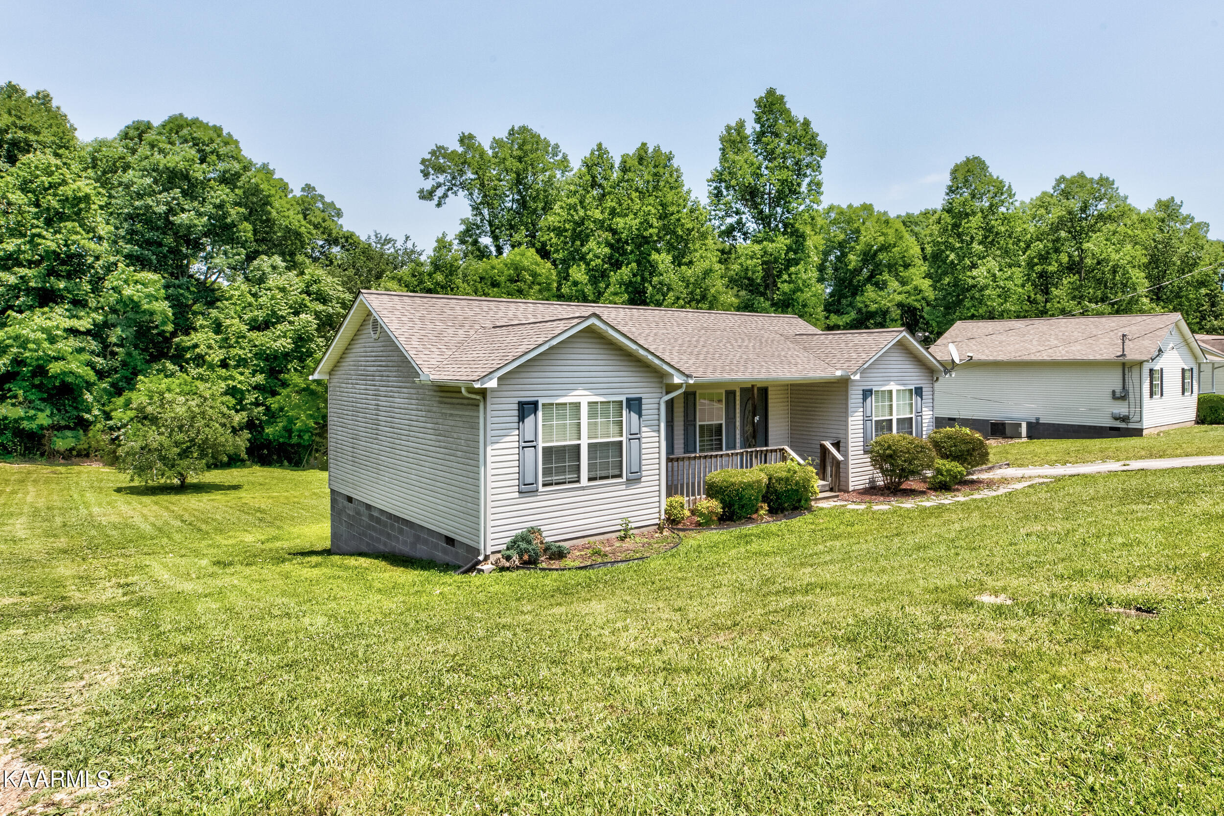 117 Regan Lane, LaFollette