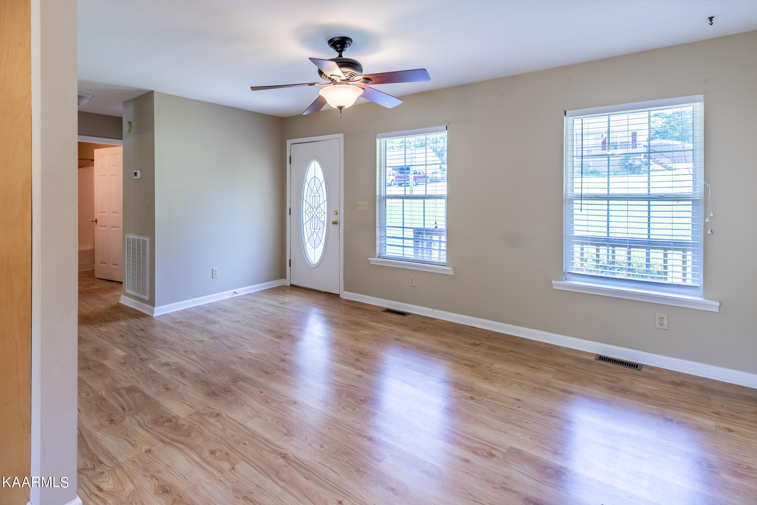 117 Regan Lane, LaFollette