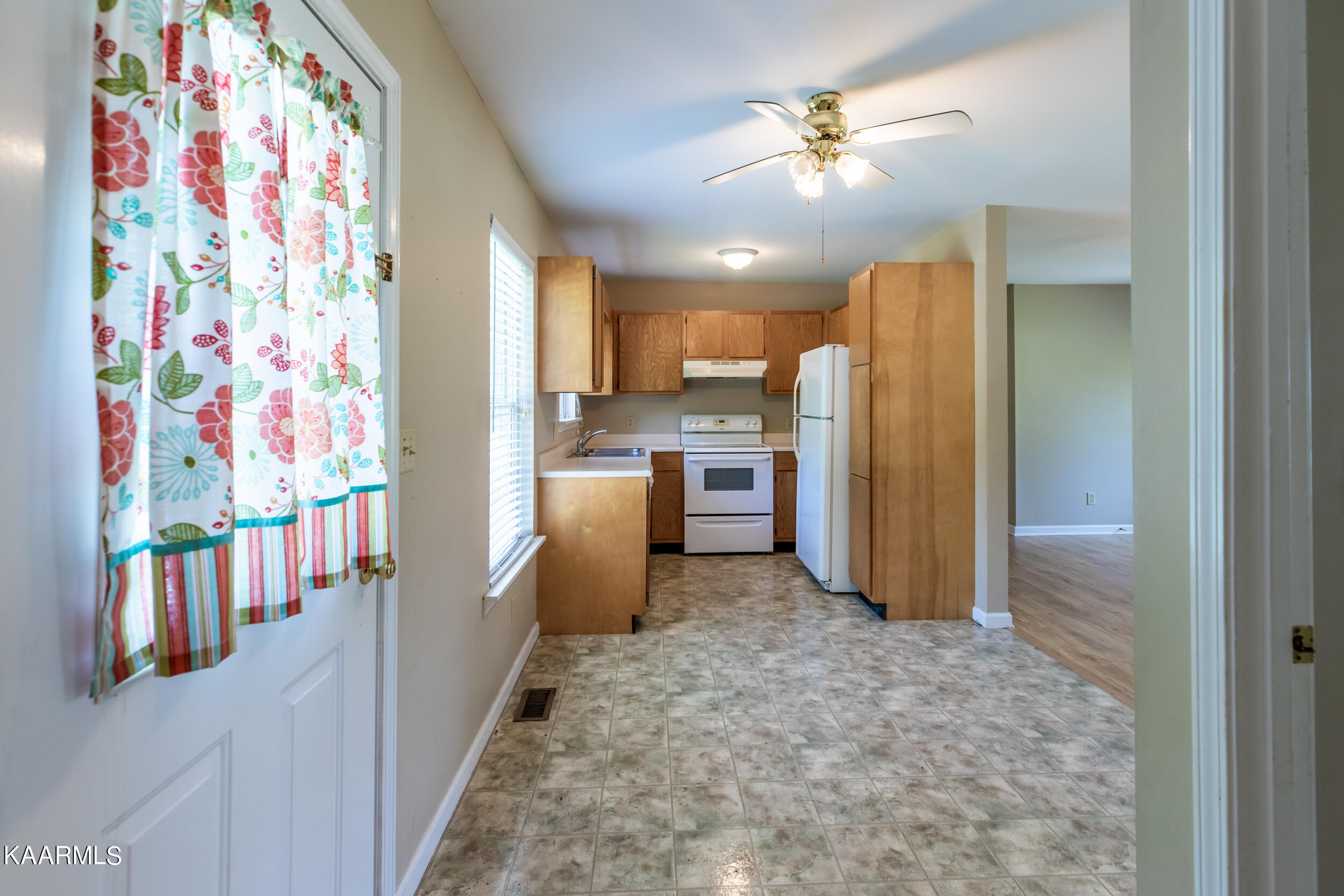 117 Regan Lane, LaFollette