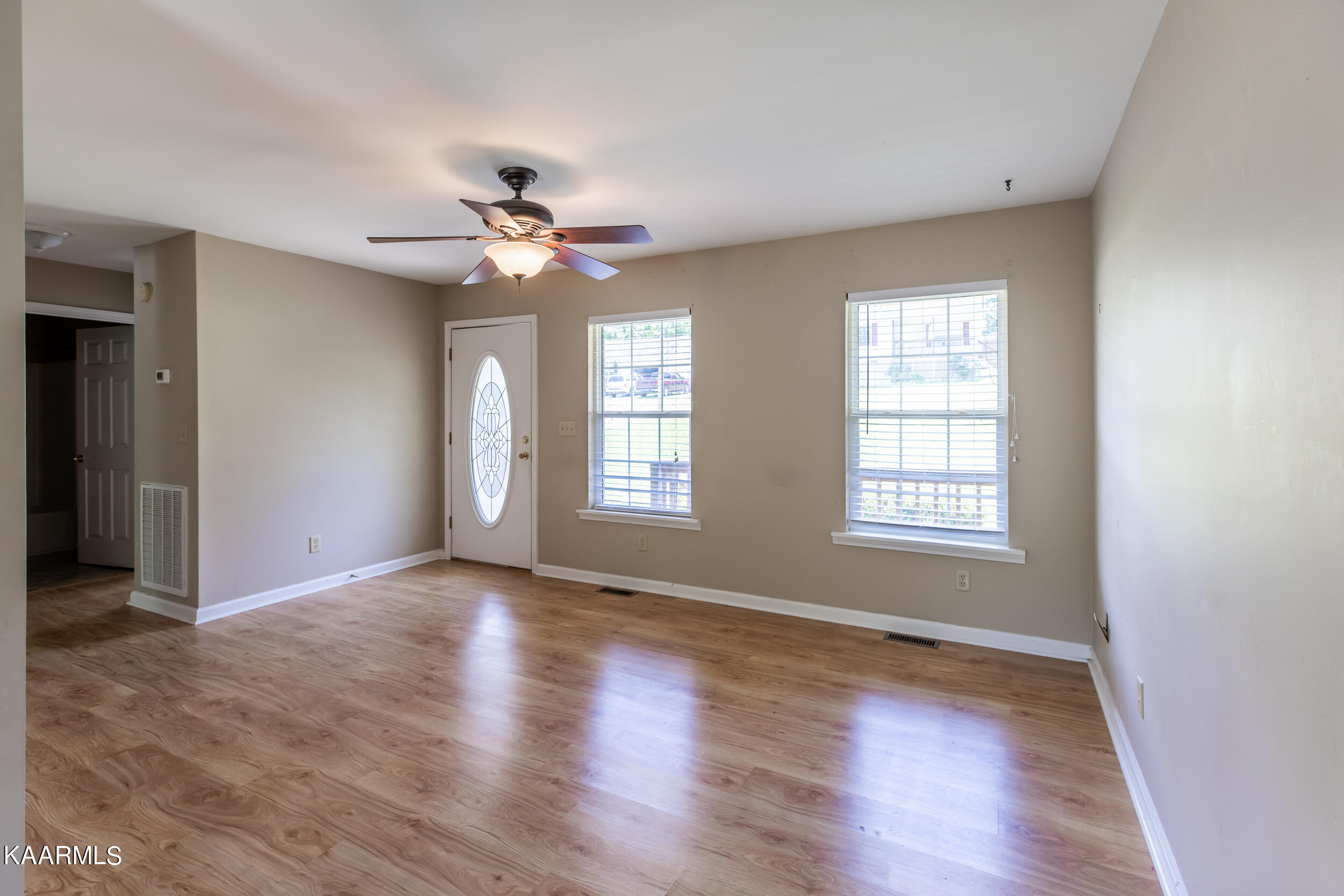 117 Regan Lane, LaFollette