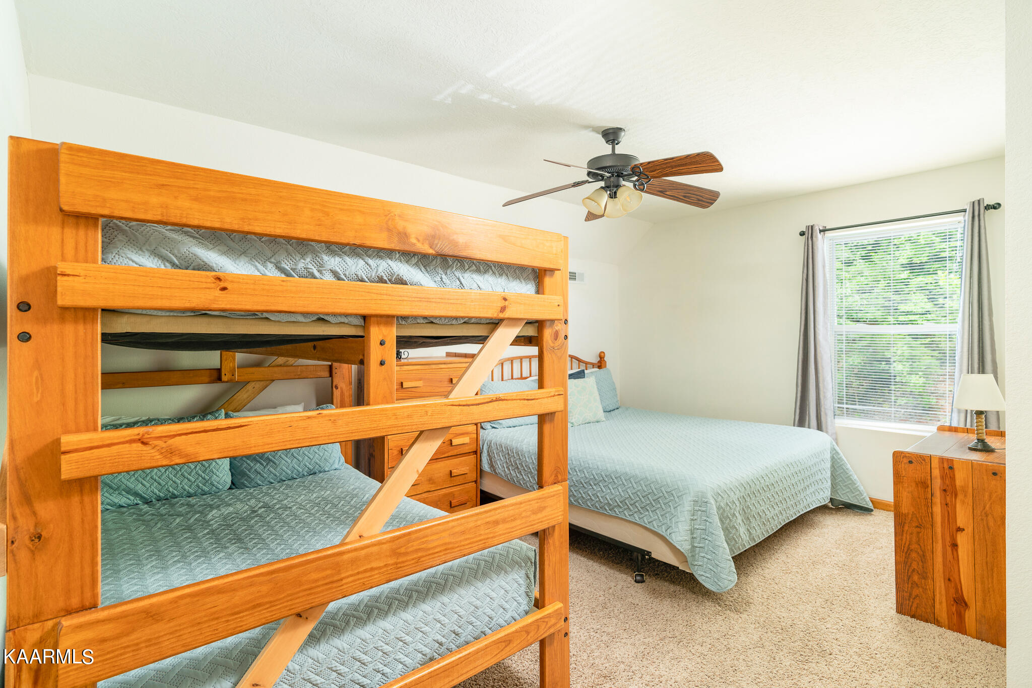 129 Bridgeview Lane, LaFollette