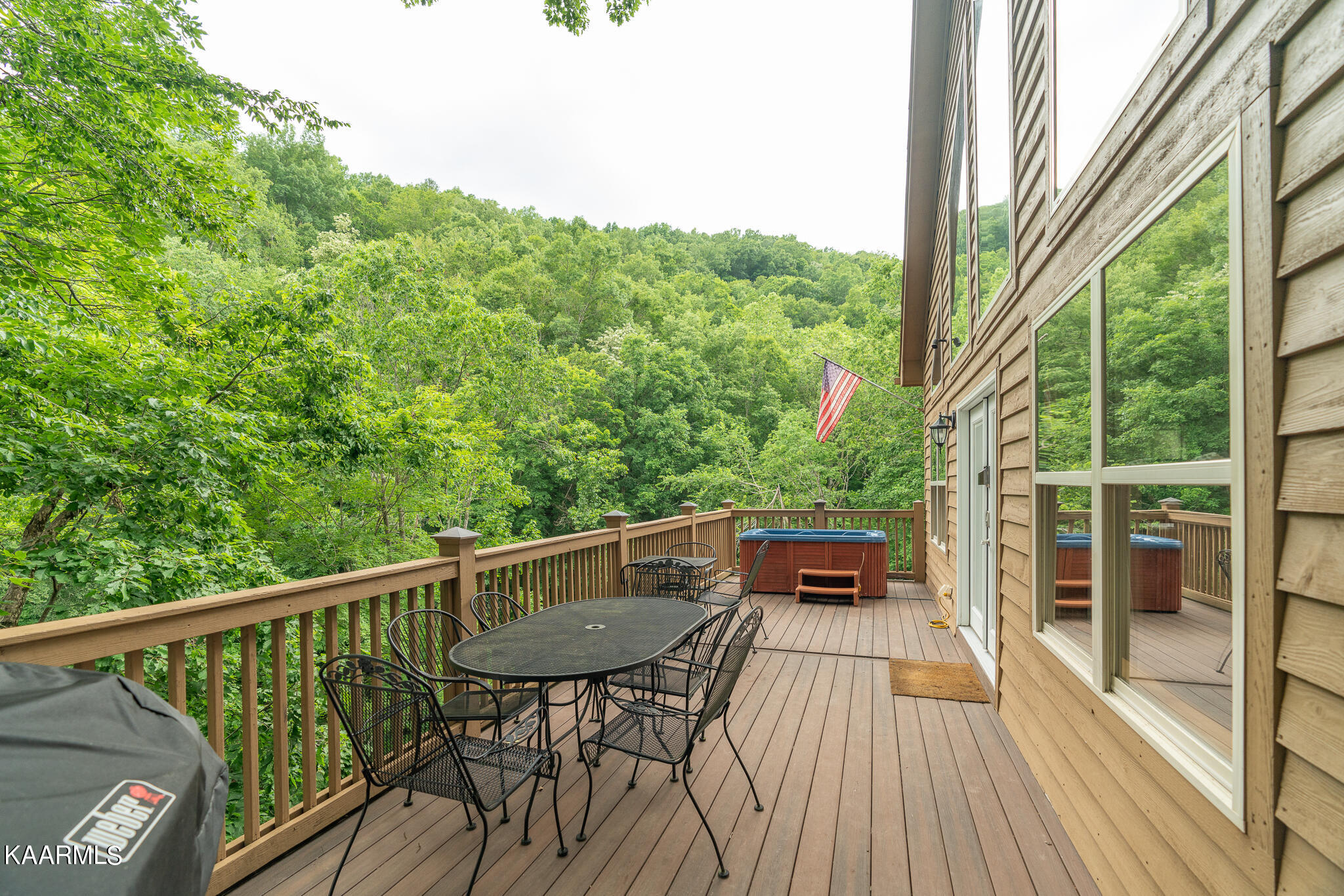 129 Bridgeview Lane, LaFollette