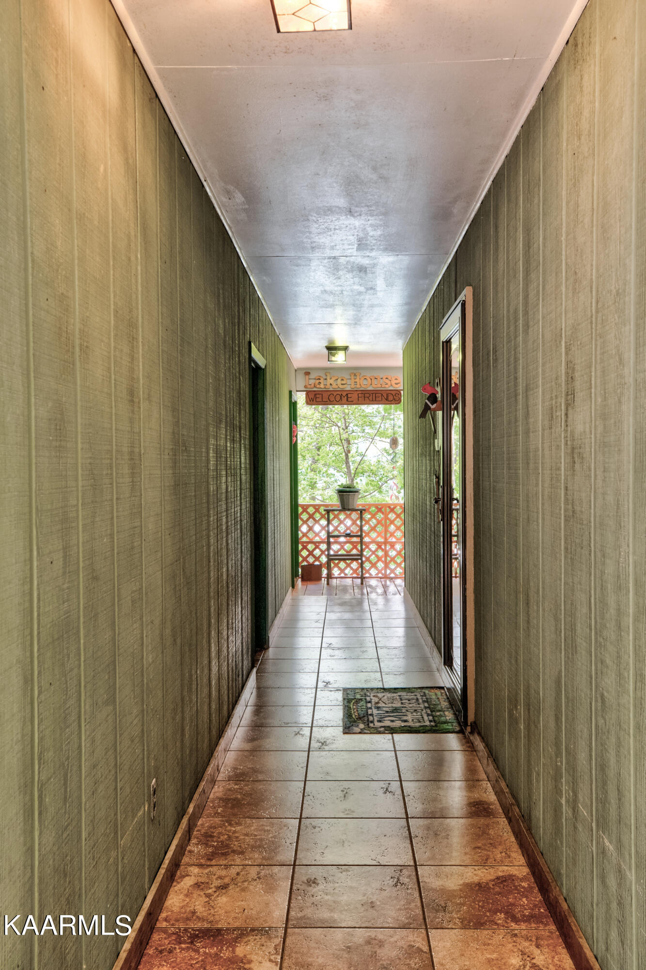 124 Dunrovin Lane