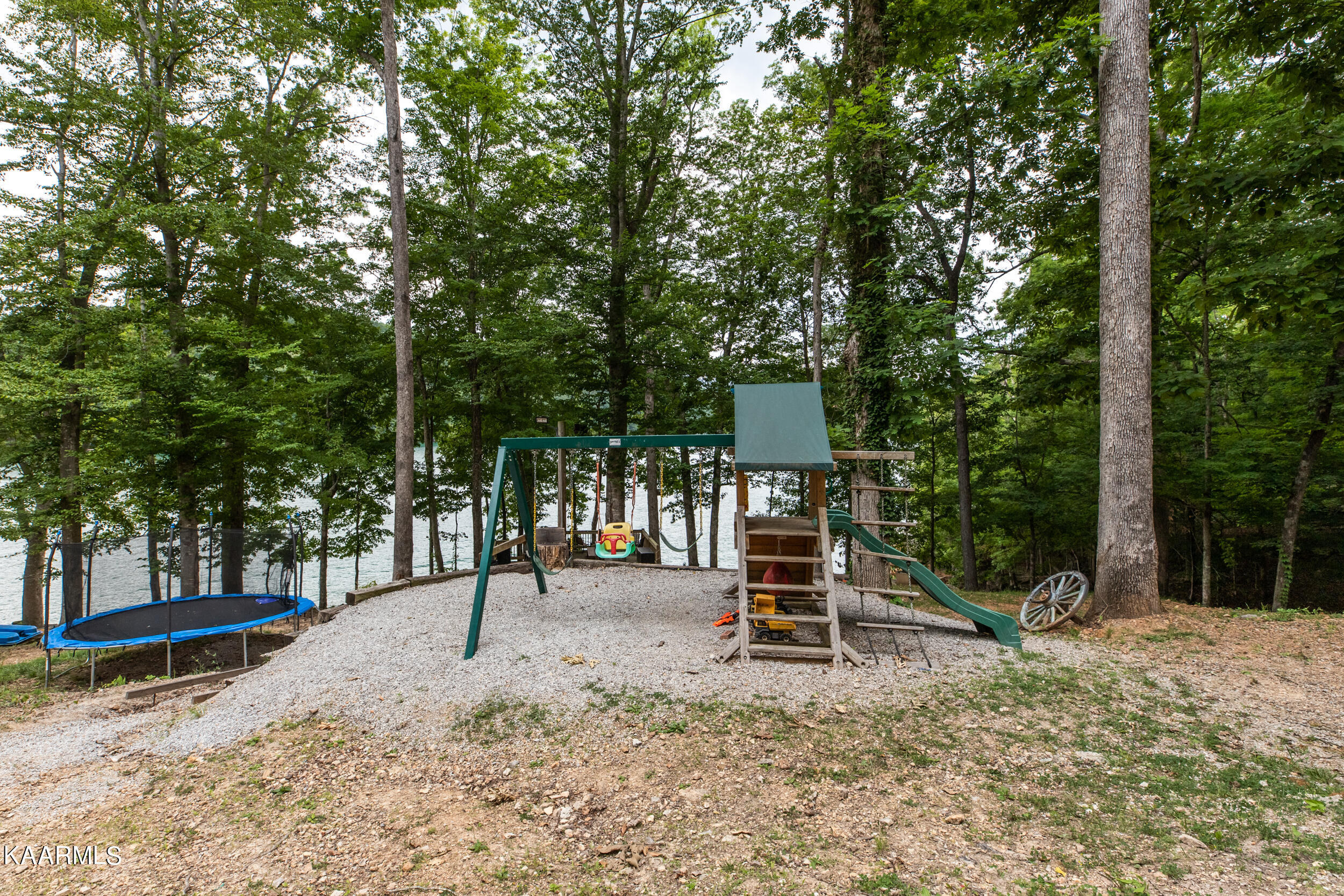 124 Dunrovin Lane