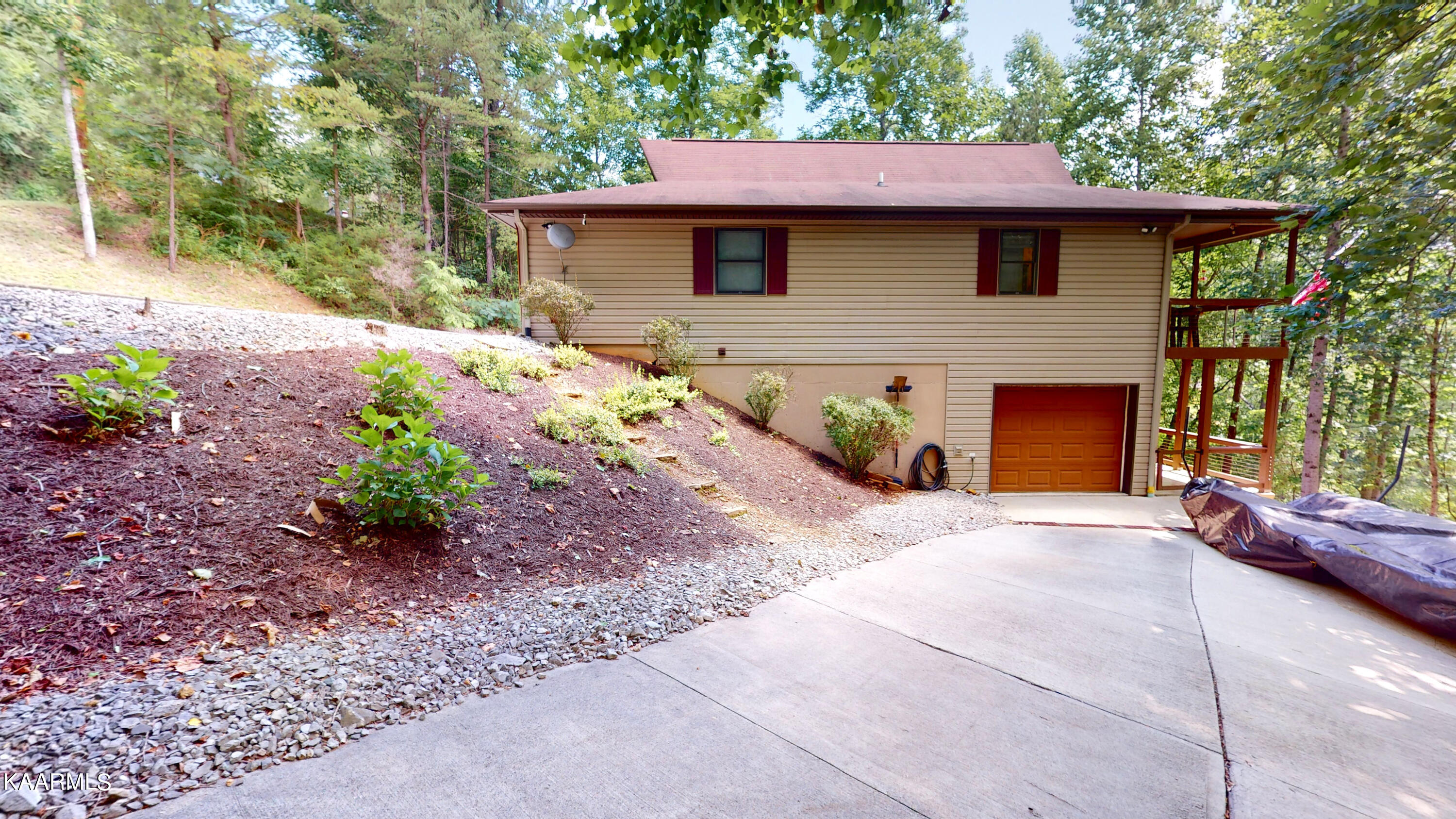 1039 Big Creek Rd, LaFollette