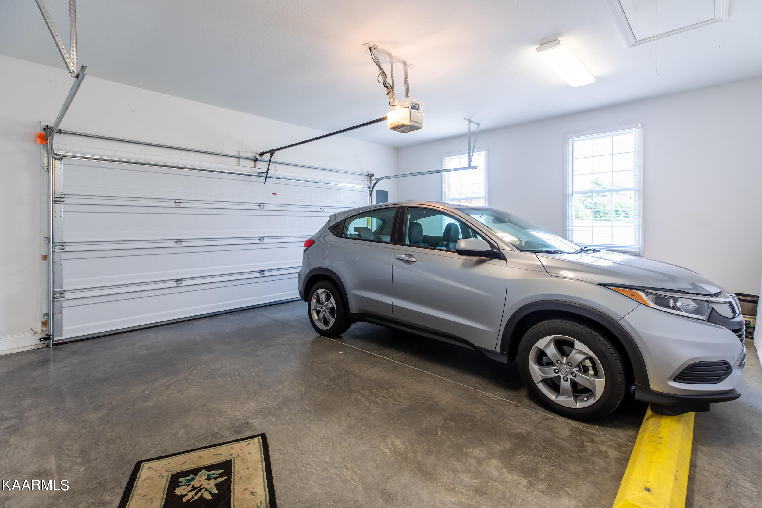 111 Colonial Heights, LaFollette