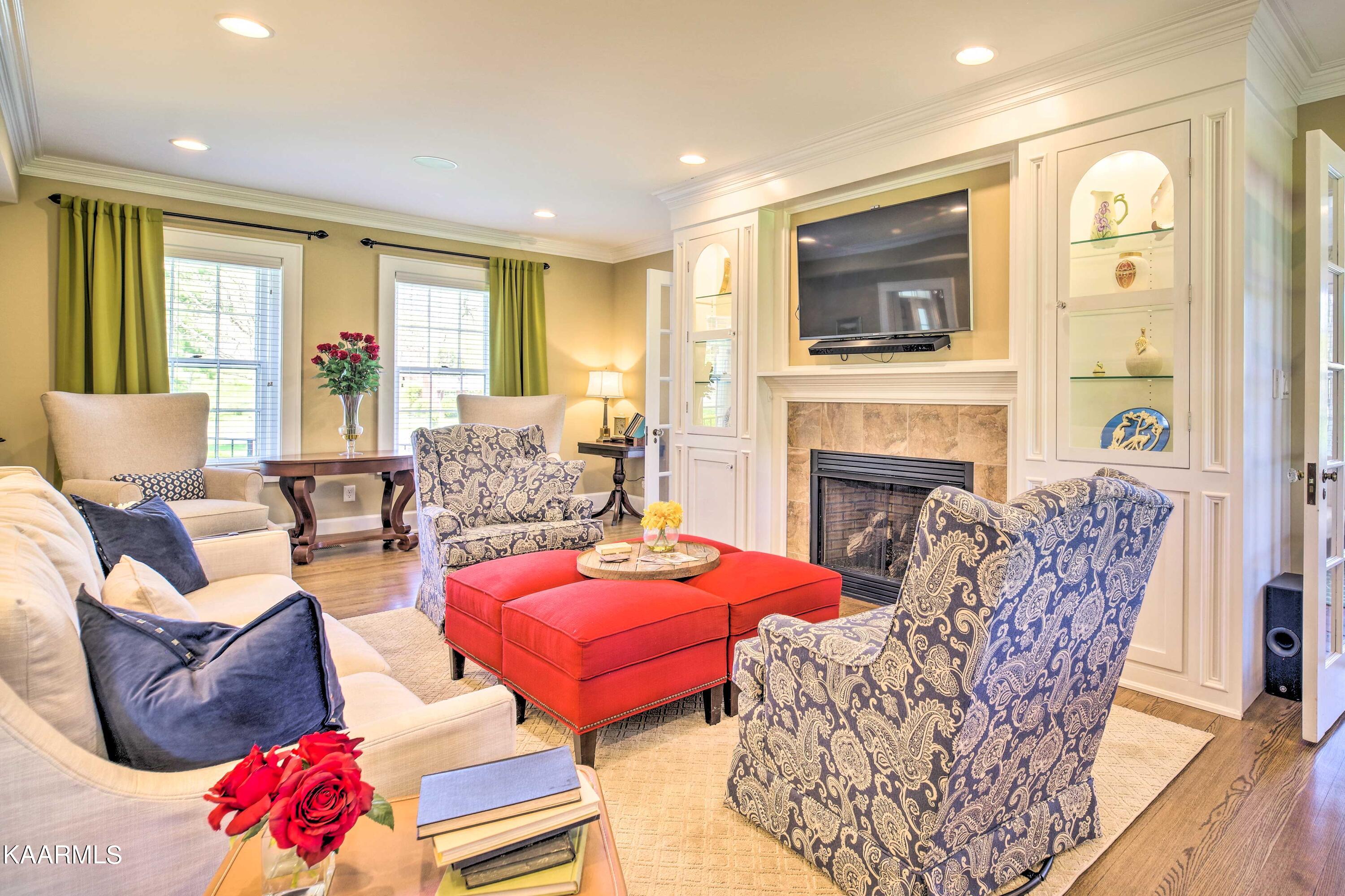 1120 E Elm St, LaFollette