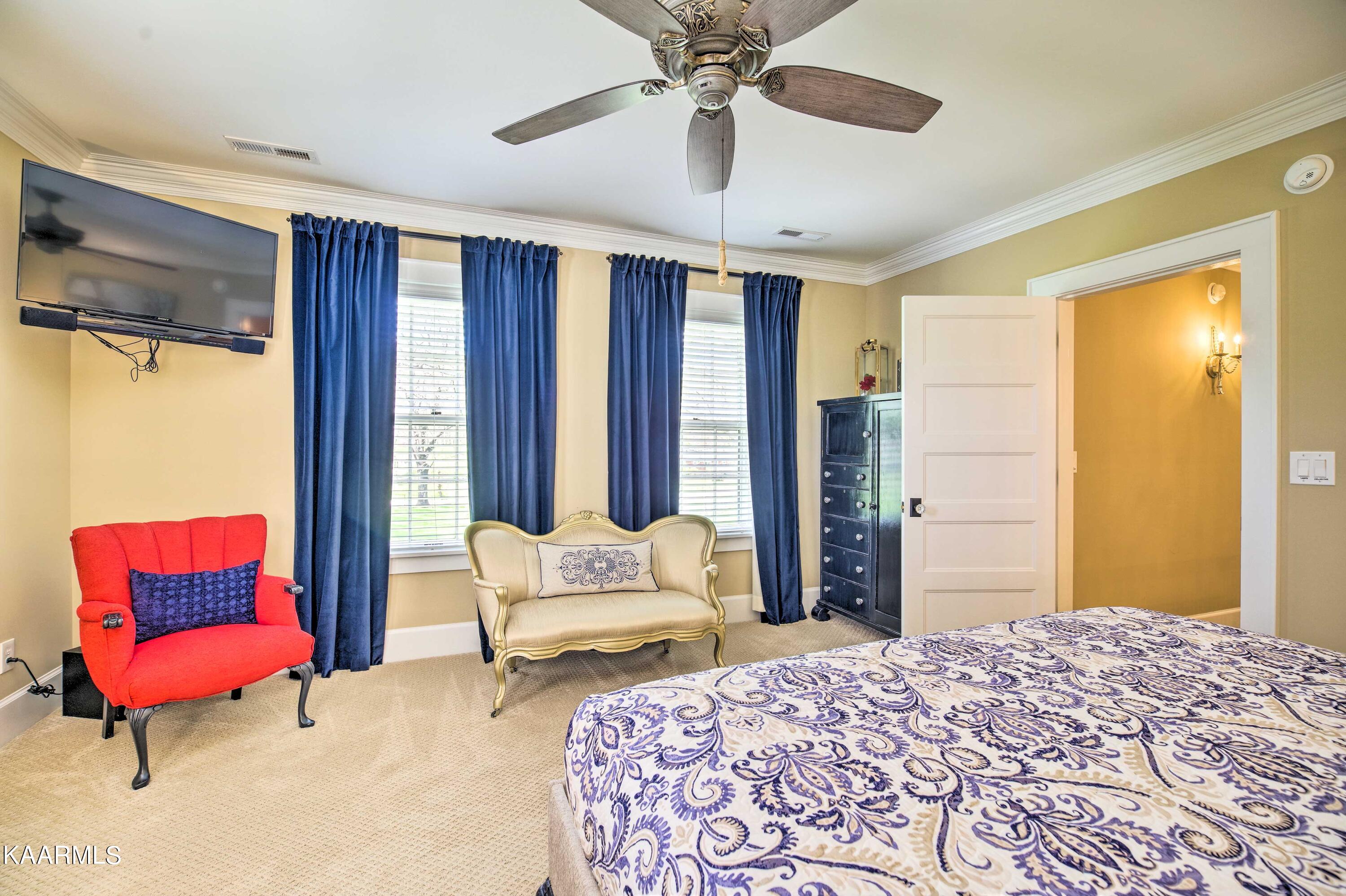 1120 E Elm St, LaFollette