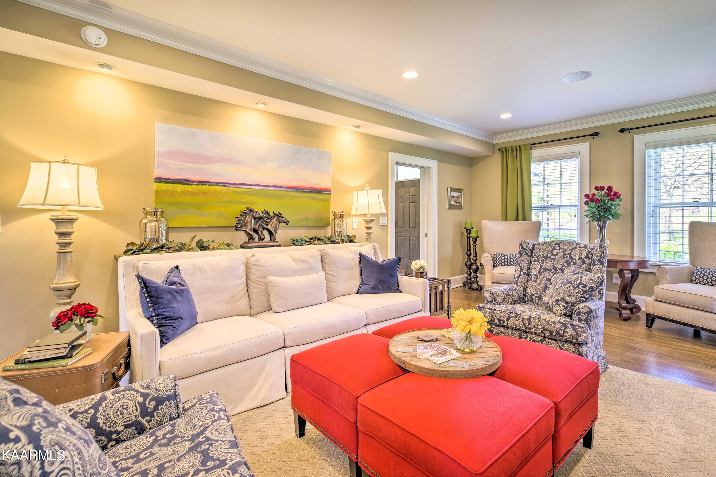 1120 E Elm St, LaFollette