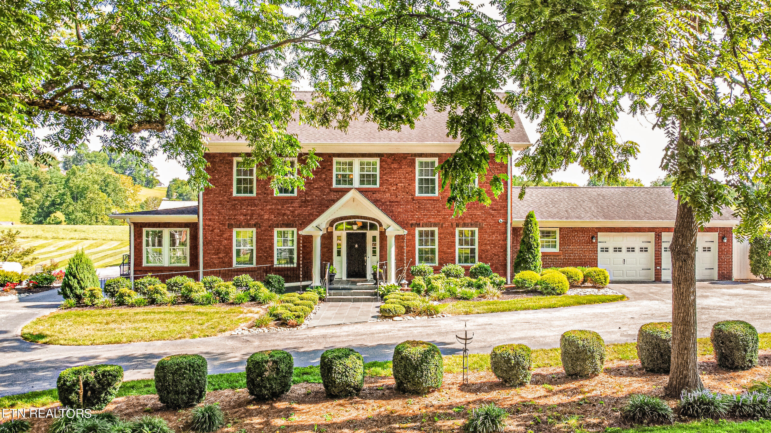 1120 E Elm St, LaFollette