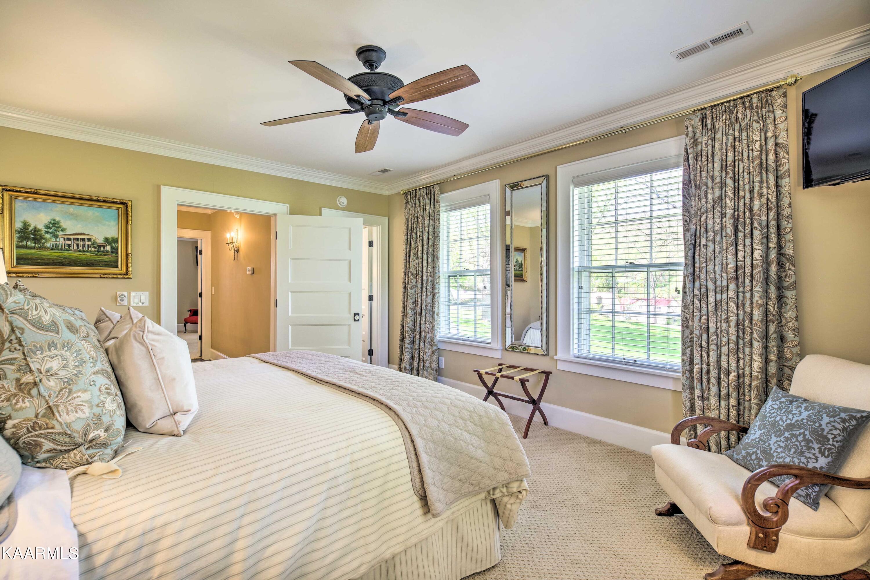 1120 E Elm St, LaFollette