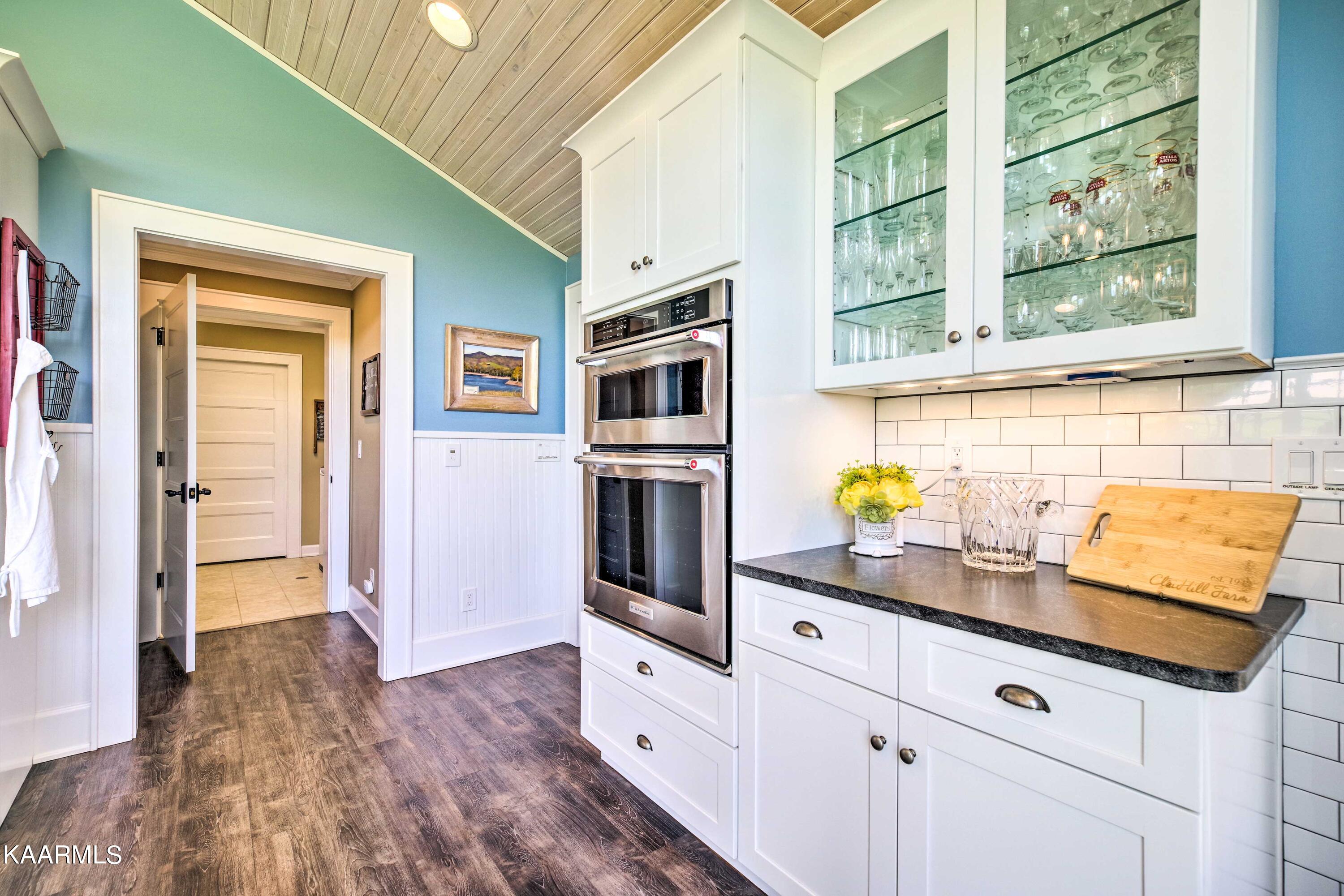 1120 E Elm St, LaFollette