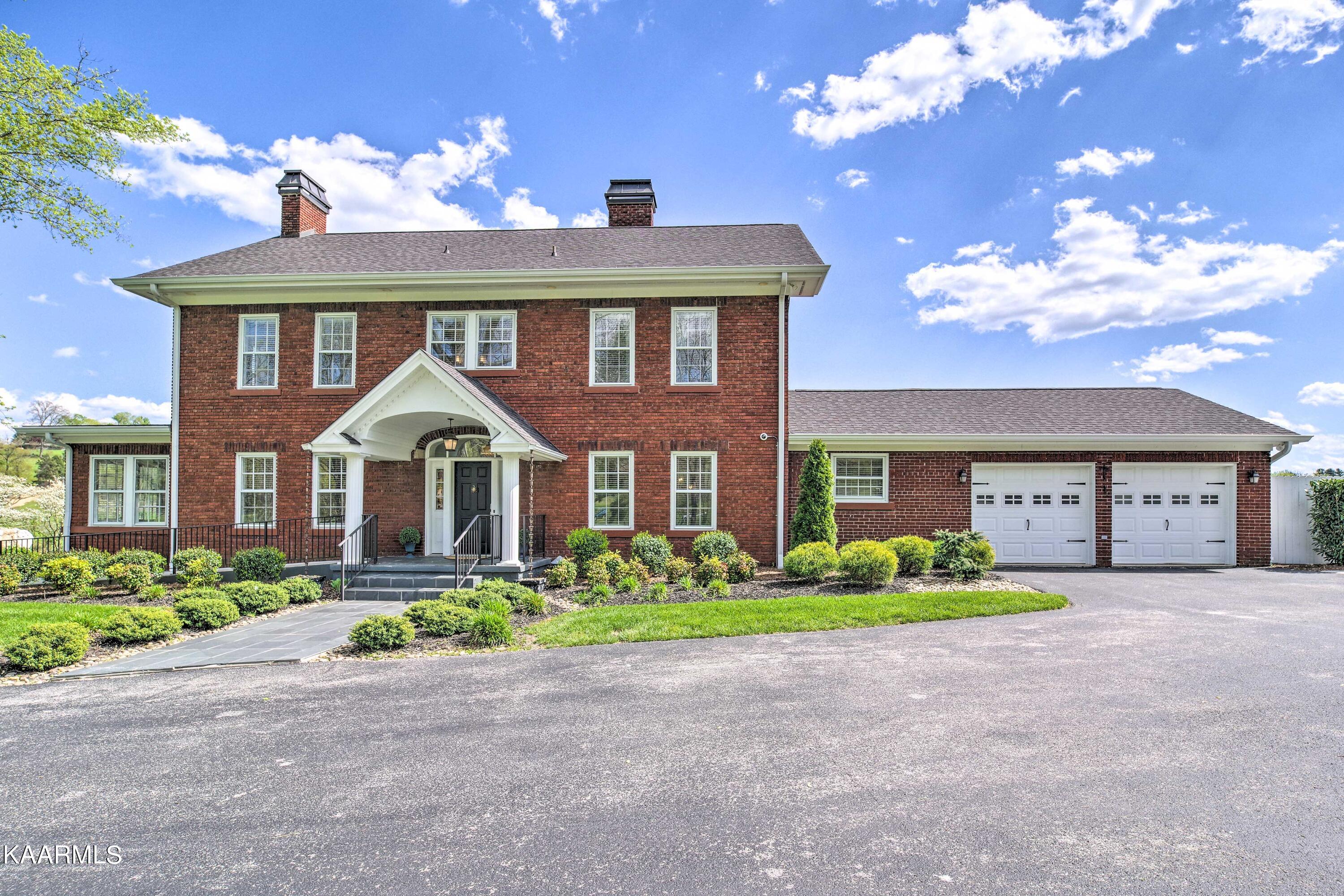 1120 E Elm St, LaFollette